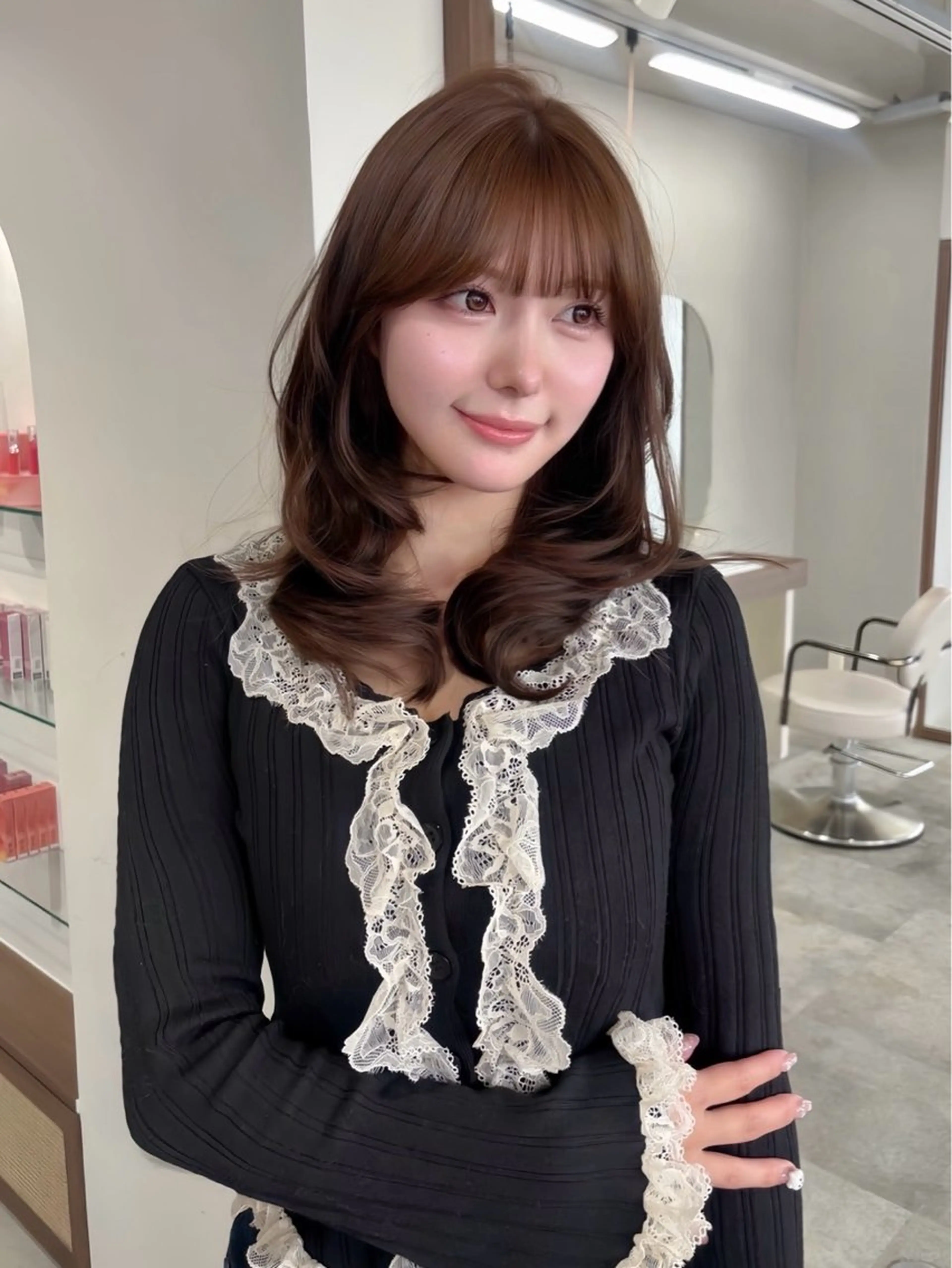 ミディアム カラー ミディアムレイヤー ブラウンカラー チョコレートブラウン 韓国風ヘア レイヤーカット カット ヘアカラー トリートメント 藤野 結衣のヘアスタイル