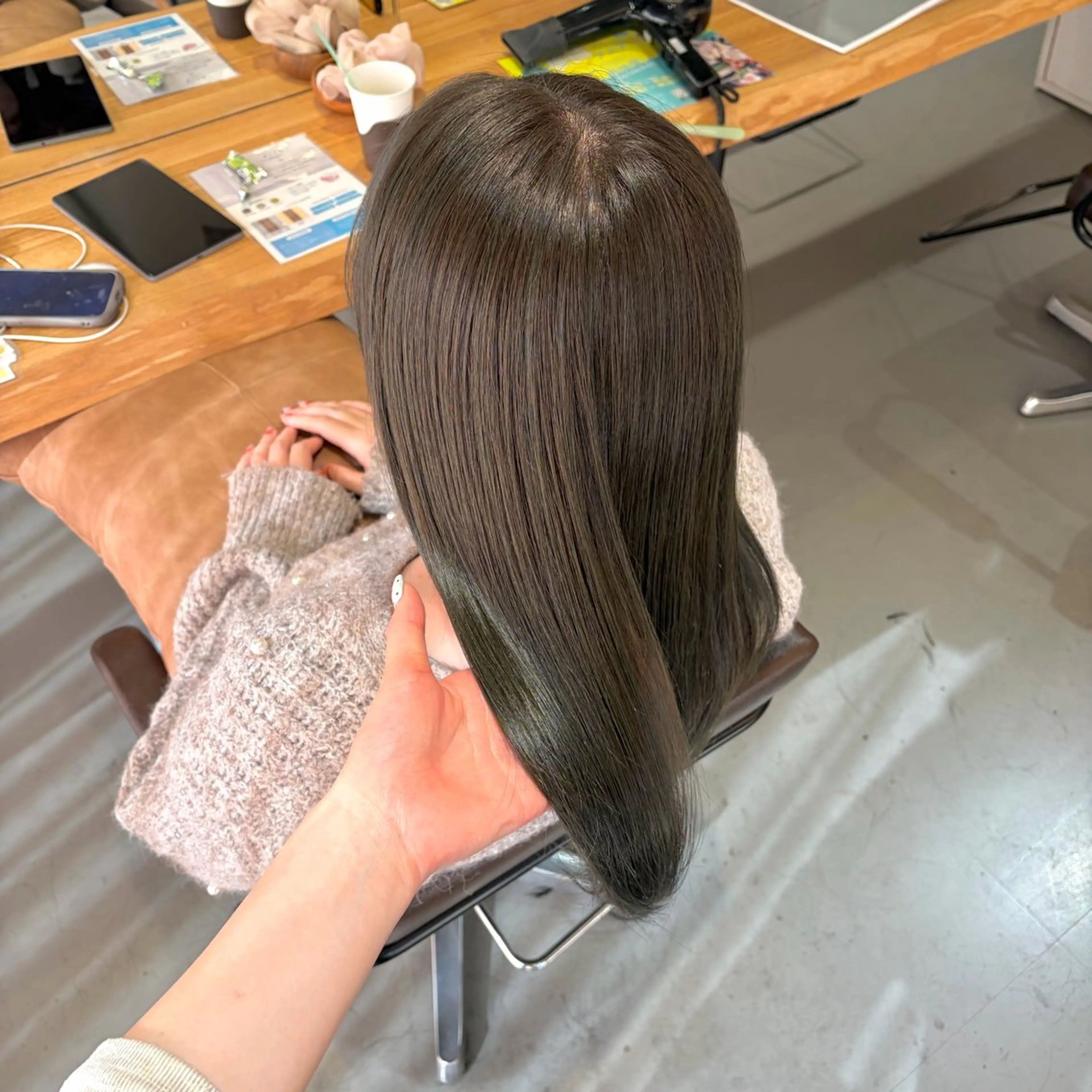 カラー オリーブカラー ヘアカラー やまき さきねのヘアスタイル