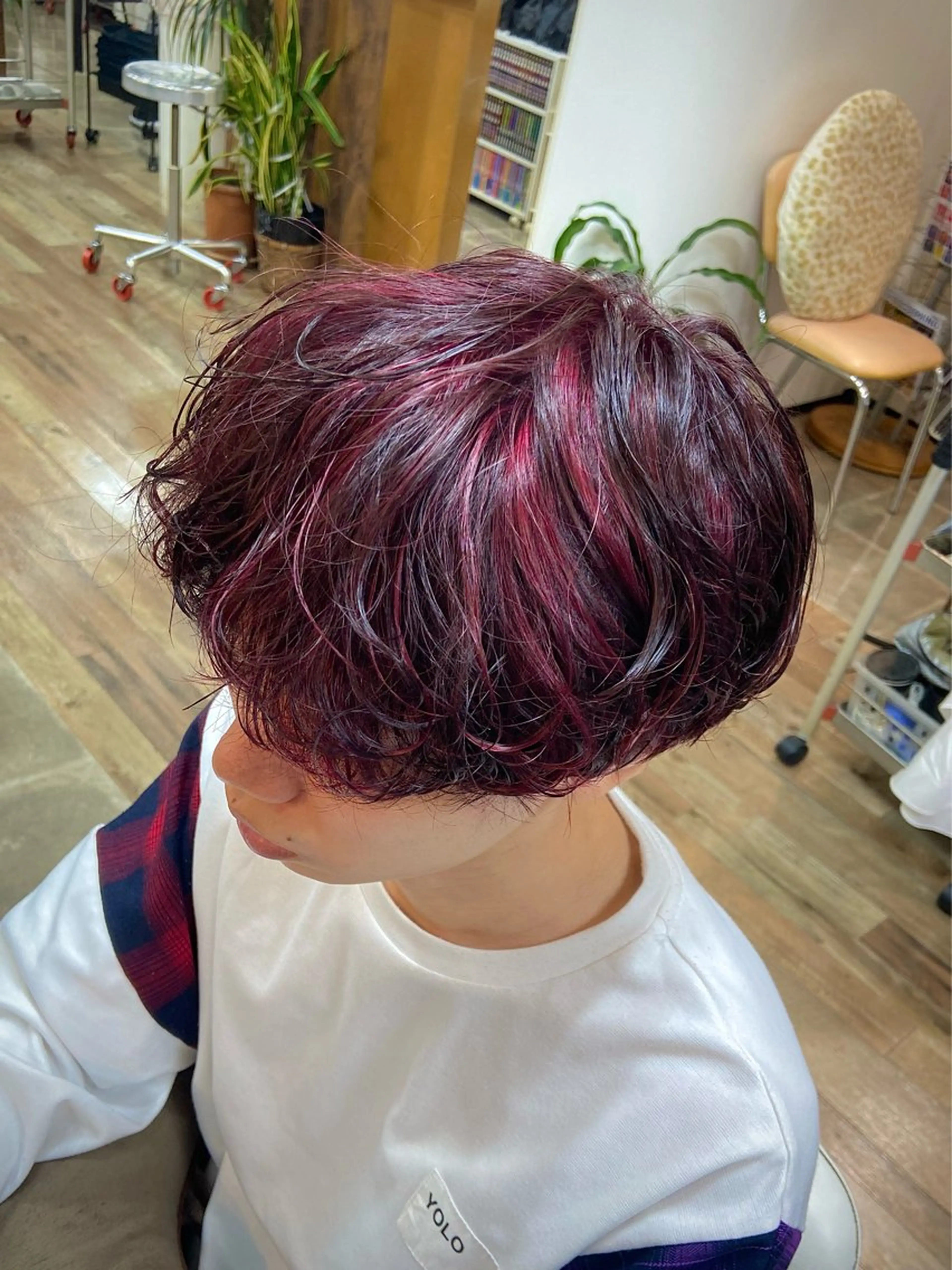 パーマ ヘアアレンジ メンズ メンズブリーチ メンズハイライト メンズパーマ ニュアンスパーマ ヘアカラー イツキ🌕デザインカ ラー🥨髪質改善🫧のヘアスタイル