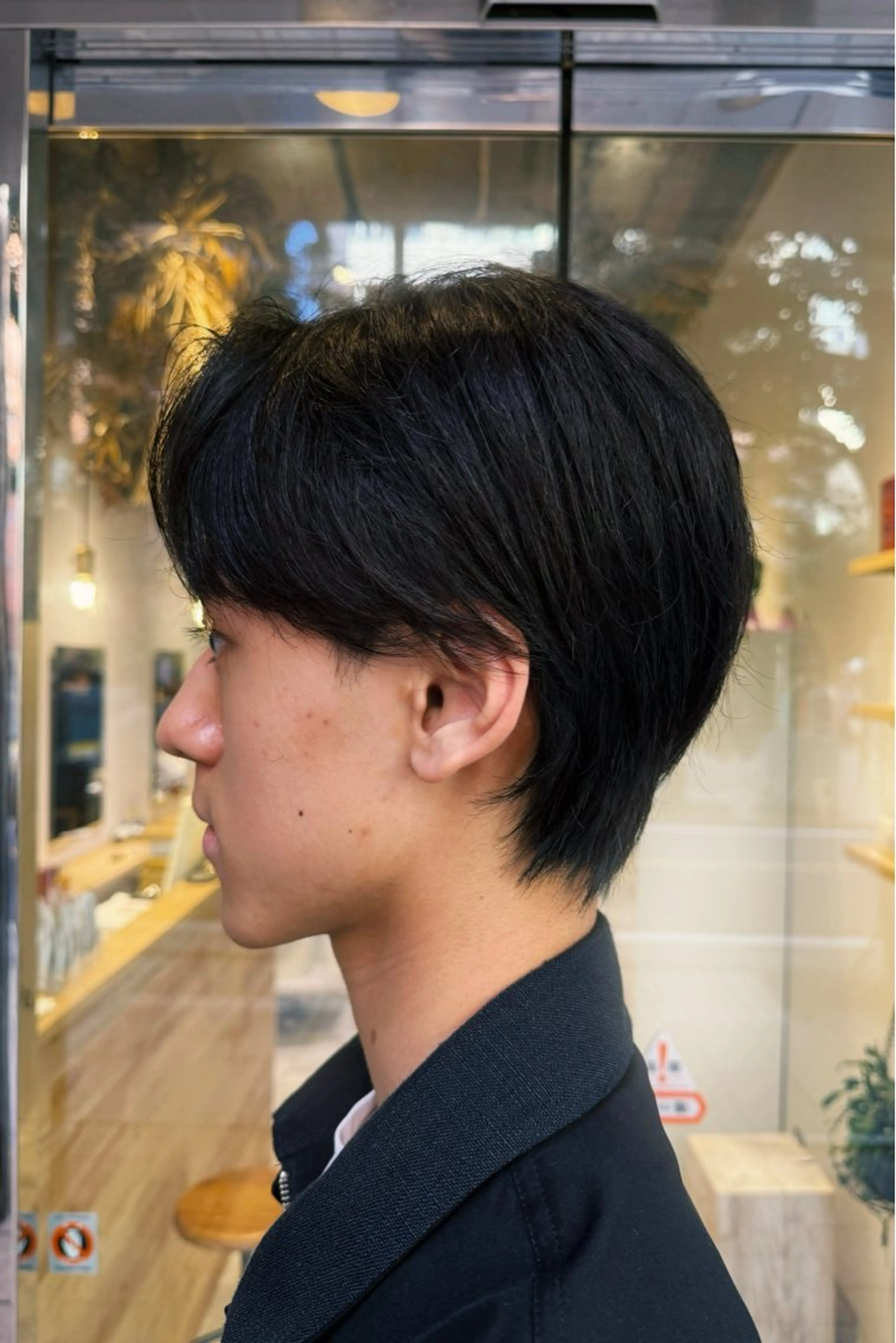 ショート メンズ センターパート ダウンパーマ フェザーパーマ メンズハイライト メンズ韓国風 藤崎百道メンズカット Zina/森井唯央のヘアスタイル