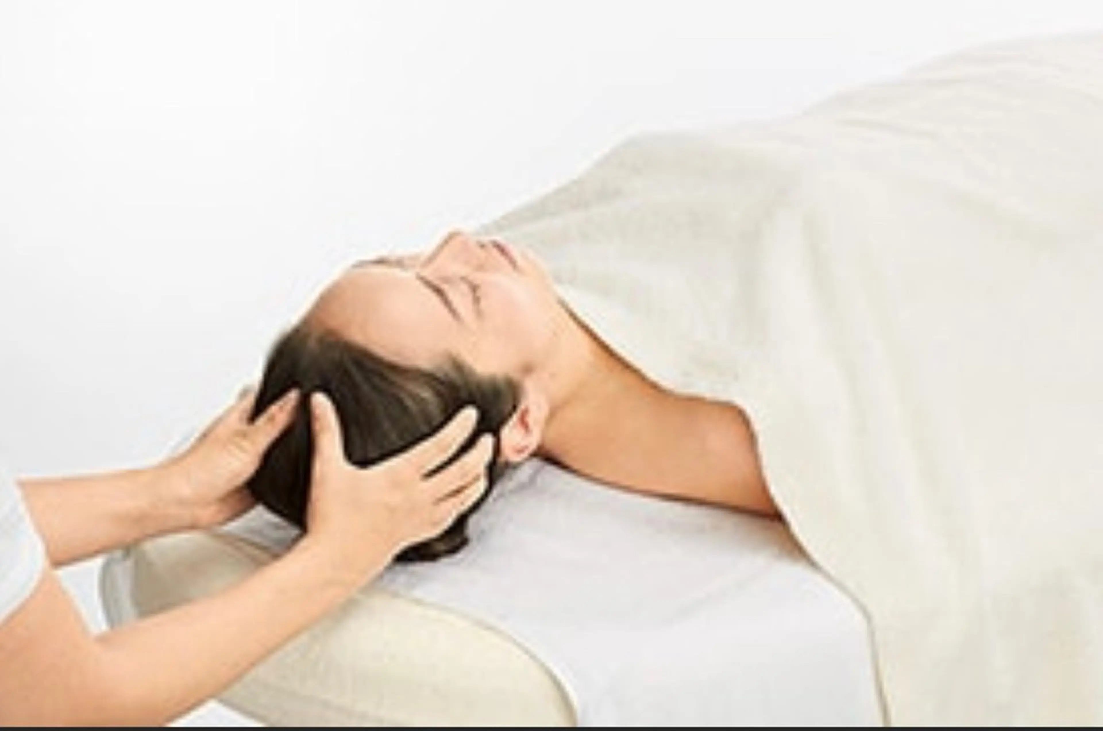 【minimo特別プラン】ハンドマッサージ＆頭皮マッサージ✨通常はエステでのオプション限定を、単体受付＆ハンド付きで✨の写真