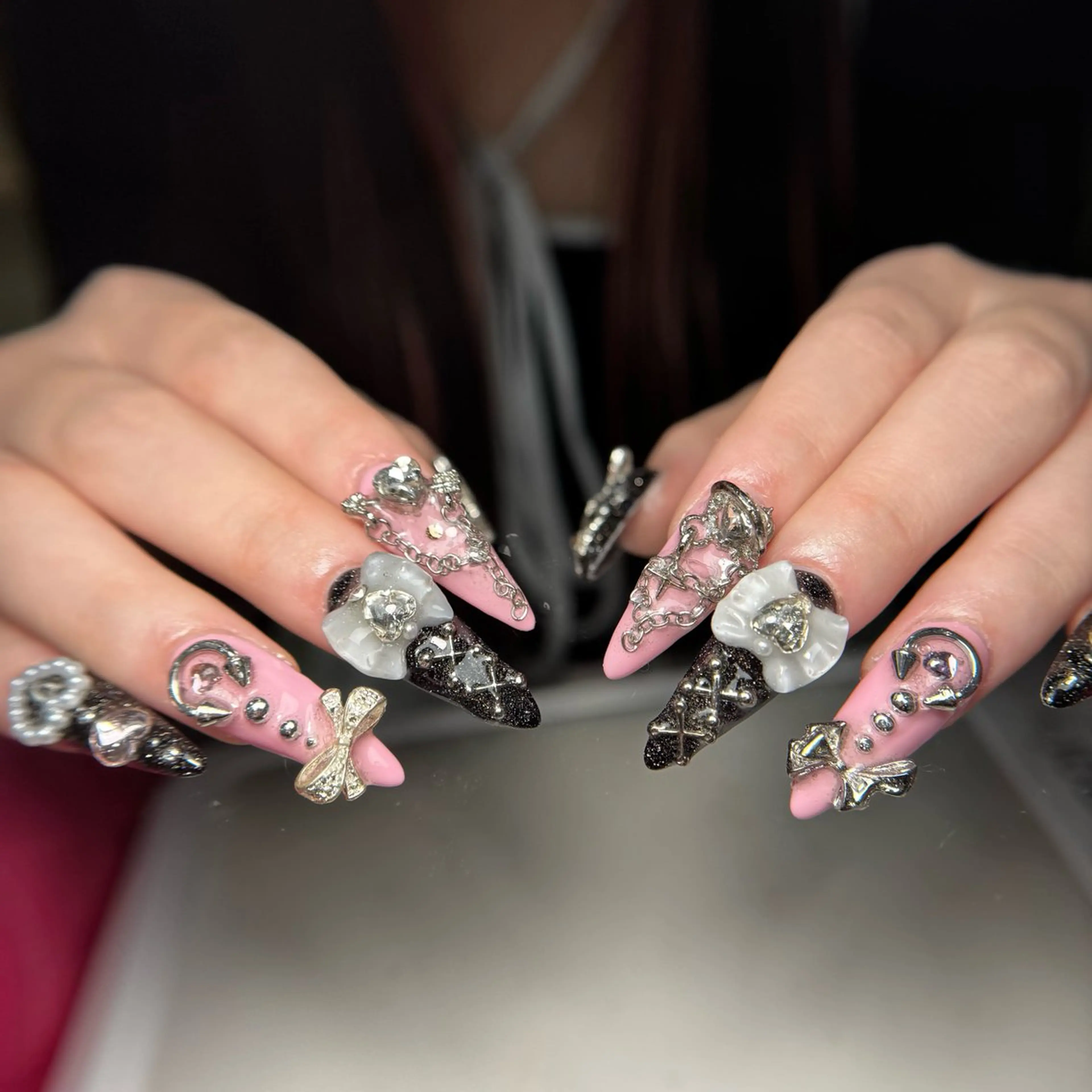 ネイル オーロラネイル 長さ出し フラッシュネイル フレンチネイル ジェルネイル Michi_Nails_Salon所属・Michi Nail Staffのネイルデザイン