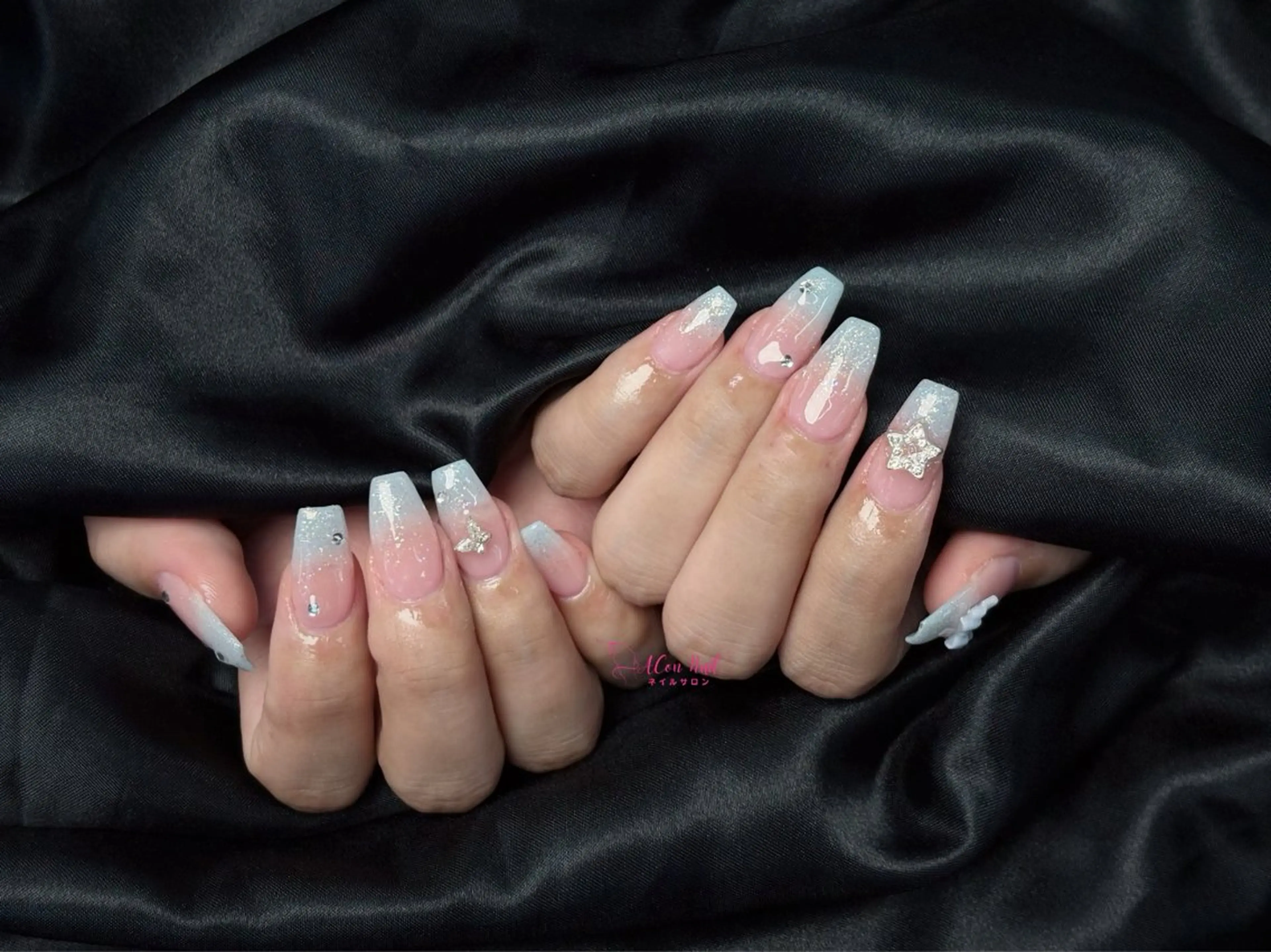 ネイル 桜ネイル 長さ出し フラワーネイル フレンチネイル ジェルネイル ハンドネイル ACon NailSalonのネイルデザイン