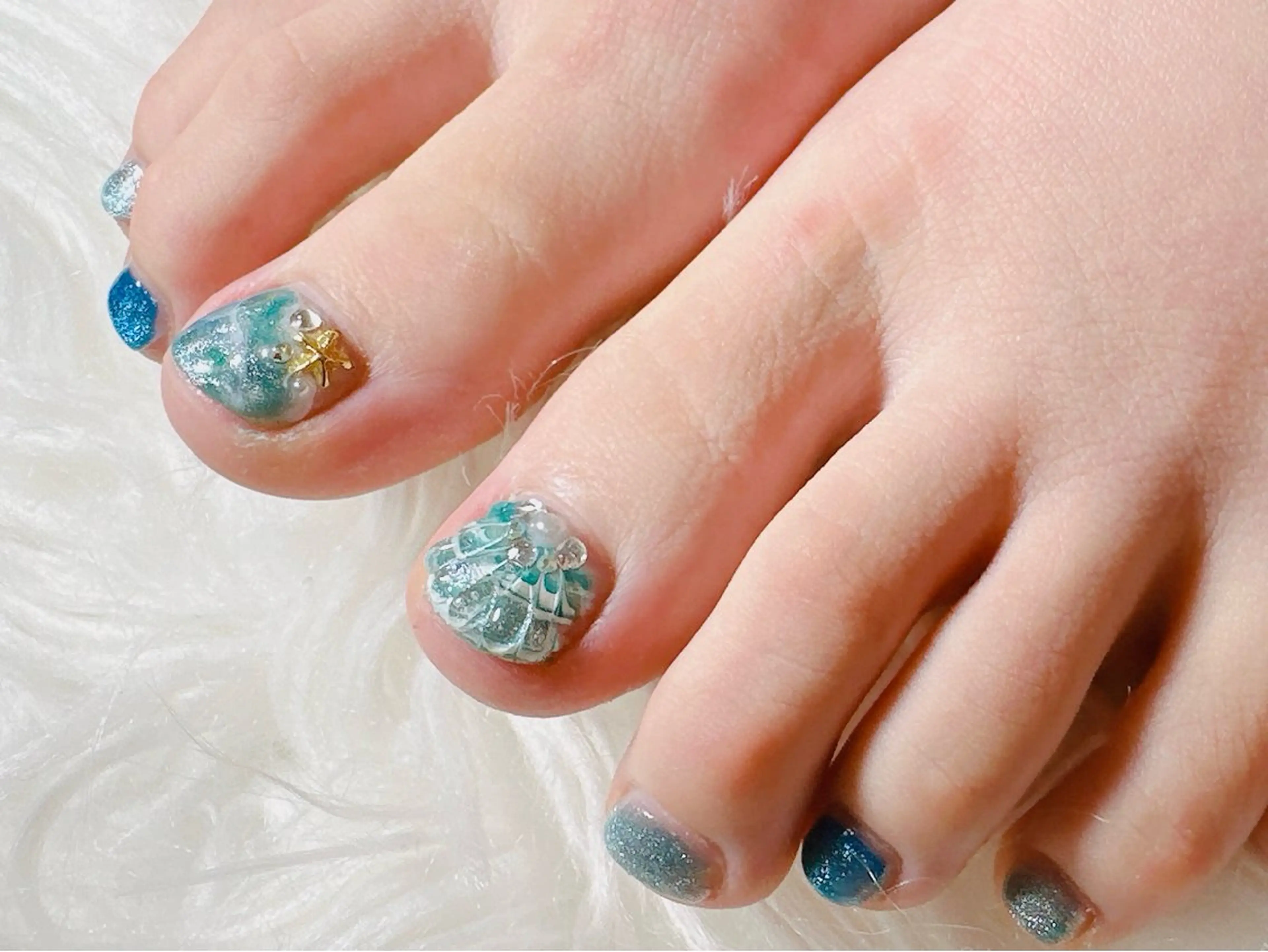 ネイル 高島 夏海のネイルデザイン