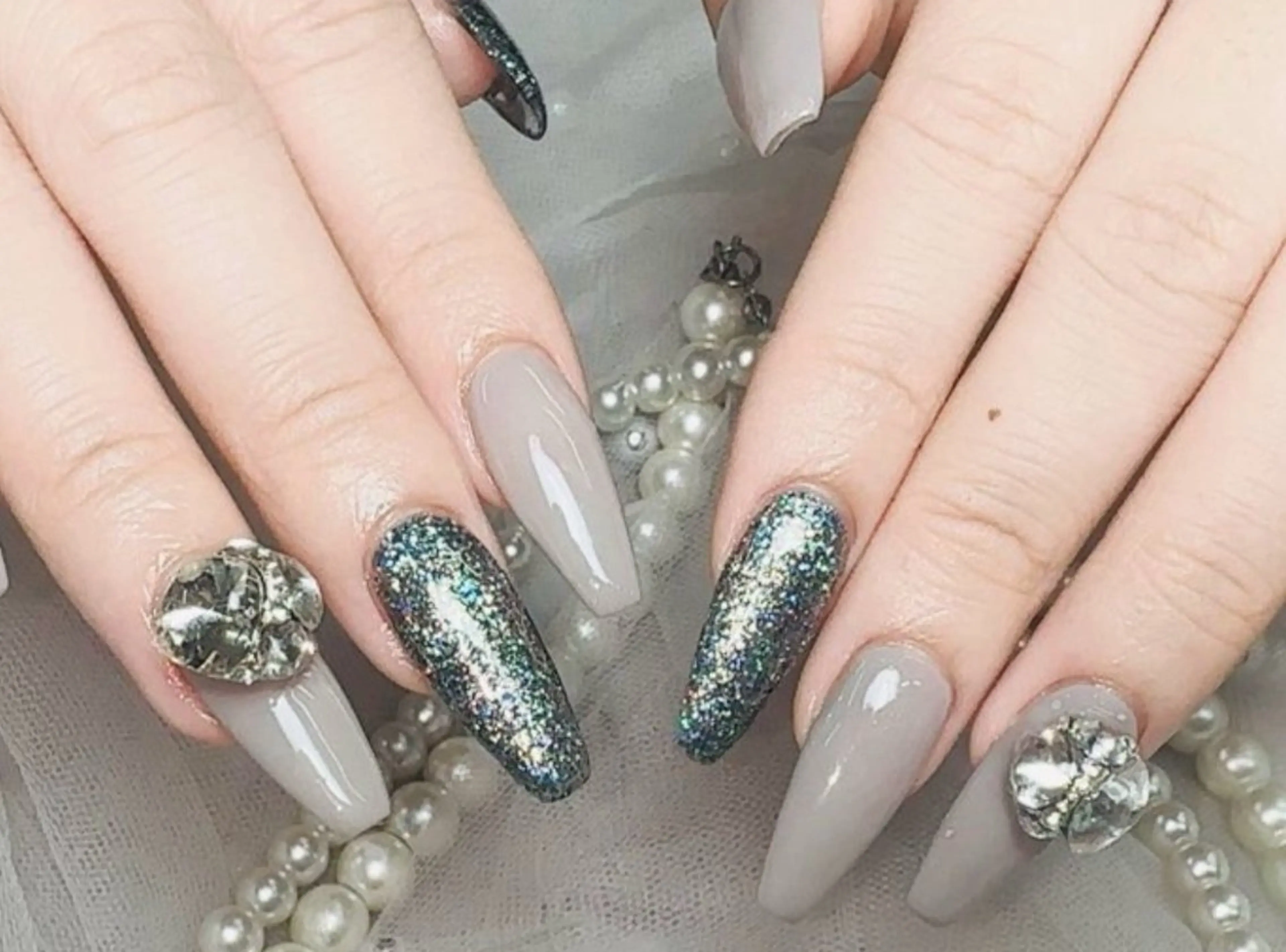 ネイル 成人式 韓国ネイル オフィスネイル cat‘s nail🐈‍⬛のネイルデザイン