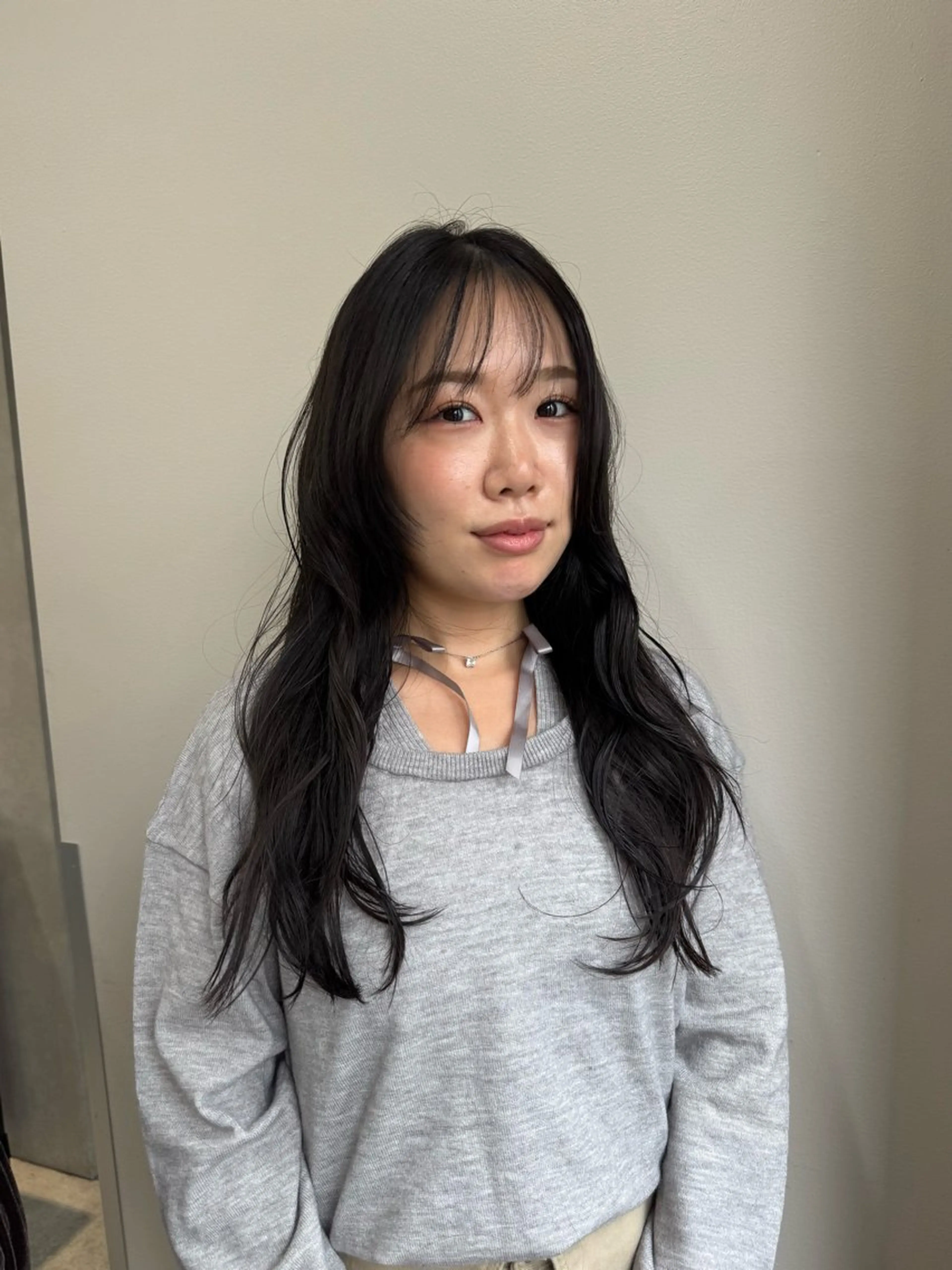 ロング アッシュ アッシュグレー レイヤーカット ローレイヤー ヘアカラー reira/堀江/ 似合わせカットのヘアスタイル