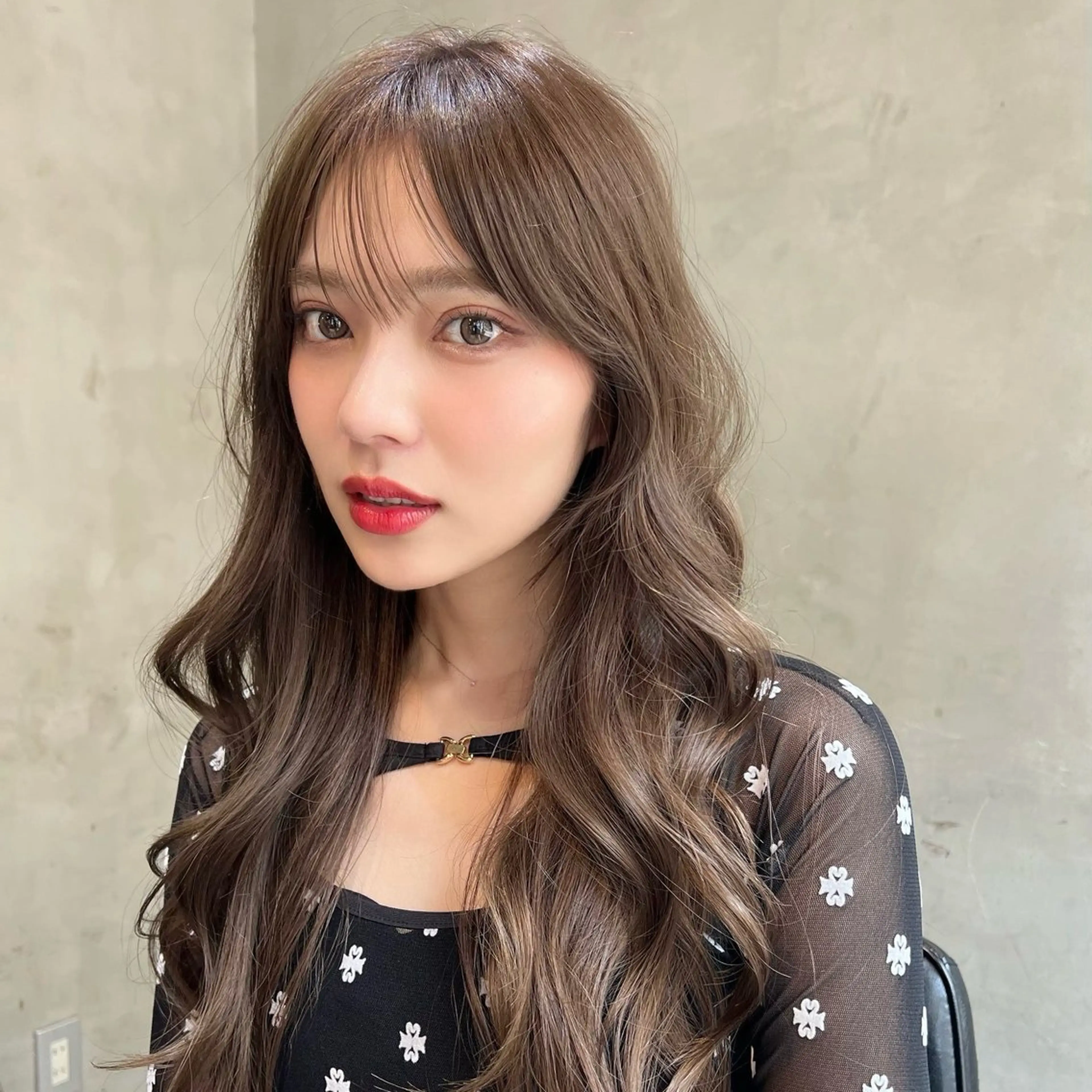 ロング カラー カット ヘアカラー トリートメント 韓国ヘア/髪質改善/ レイヤー/ブラウンのヘアスタイル