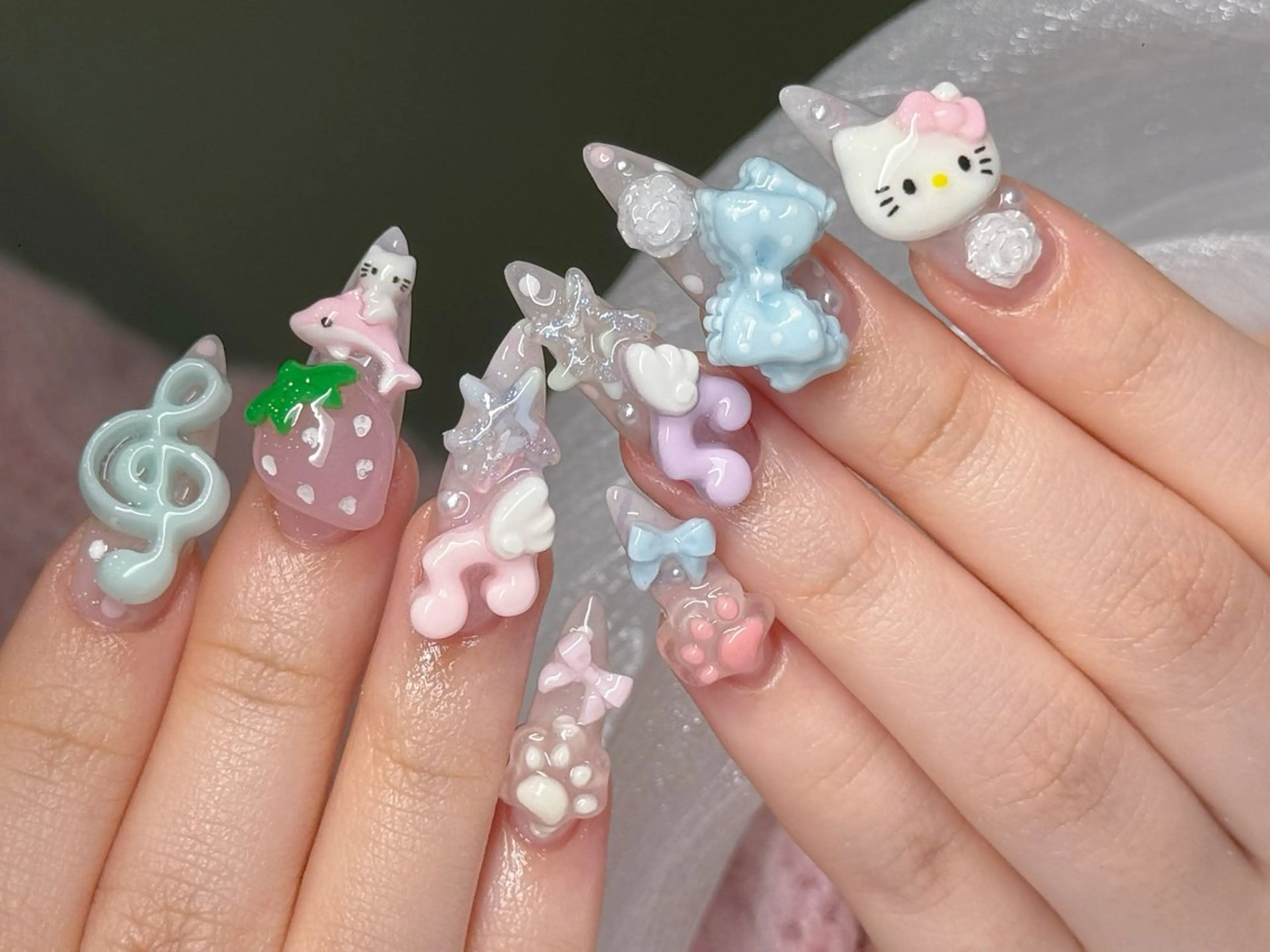 ネイル オーロラネイル ブルー チークネイル 長さ出し フットネイル ハンドネイル チップ長さ出し 専門店のネイルデザイン