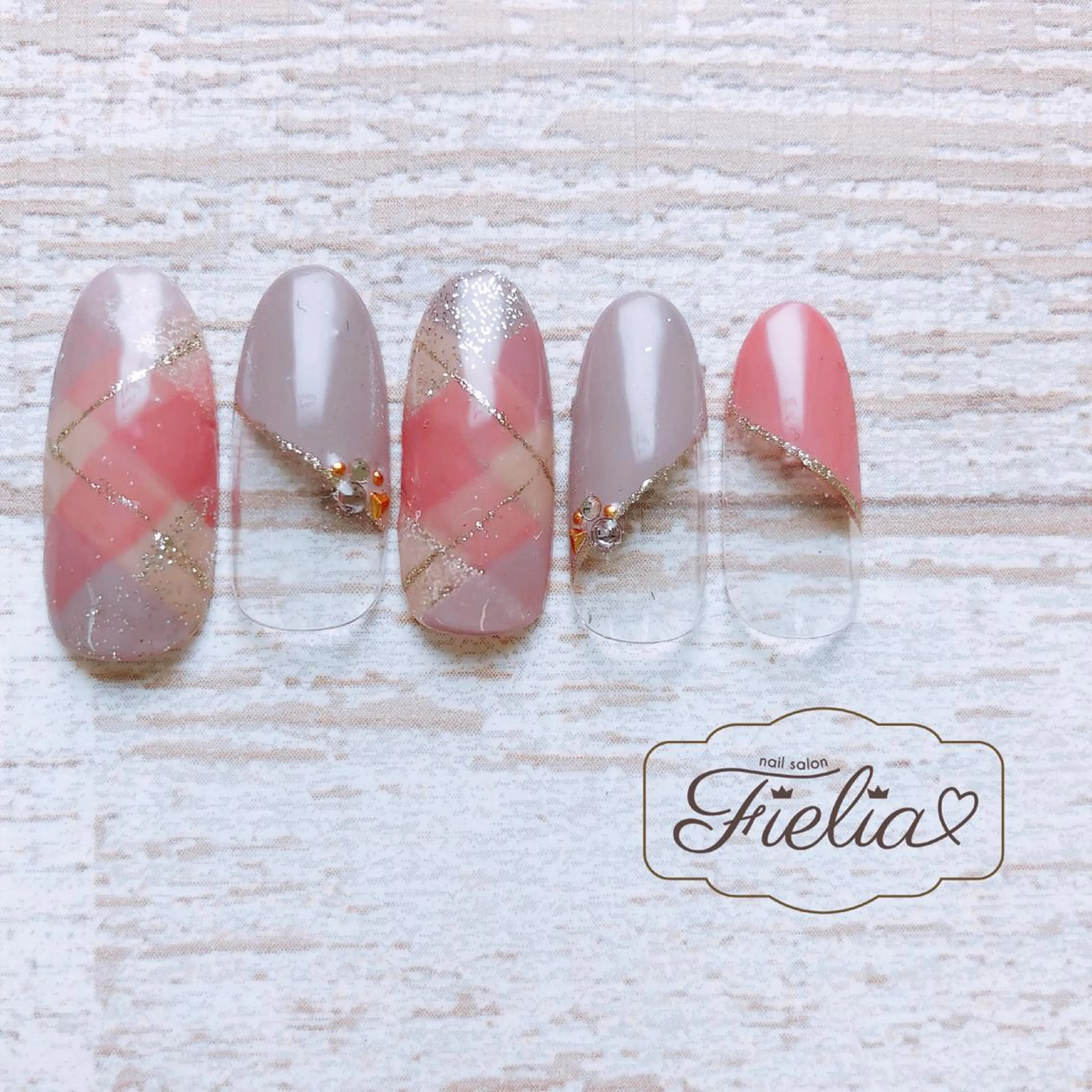 ネイル ハンドネイル Fielia momoのネイルデザイン