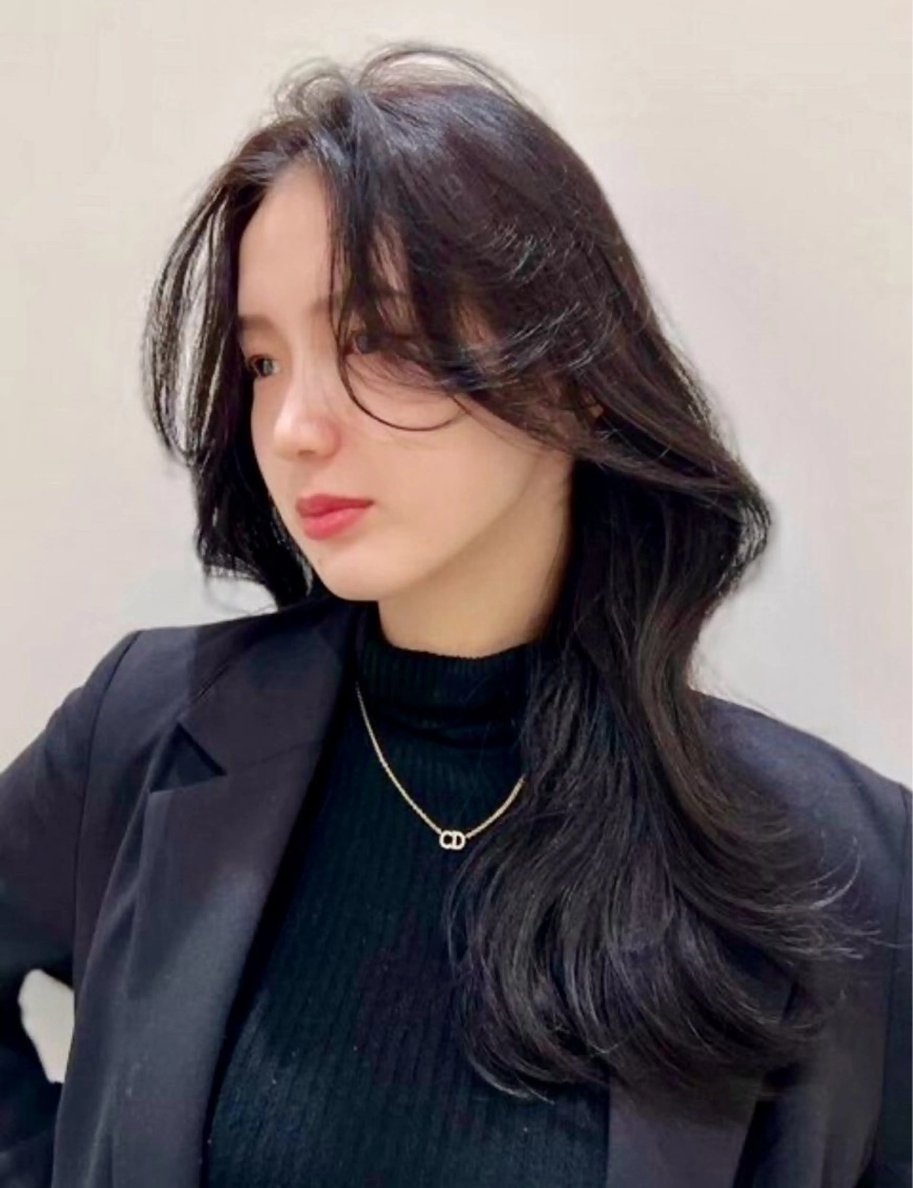 ロング カラー MAO🖤レイヤー /髪質改善カラーのヘアスタイル