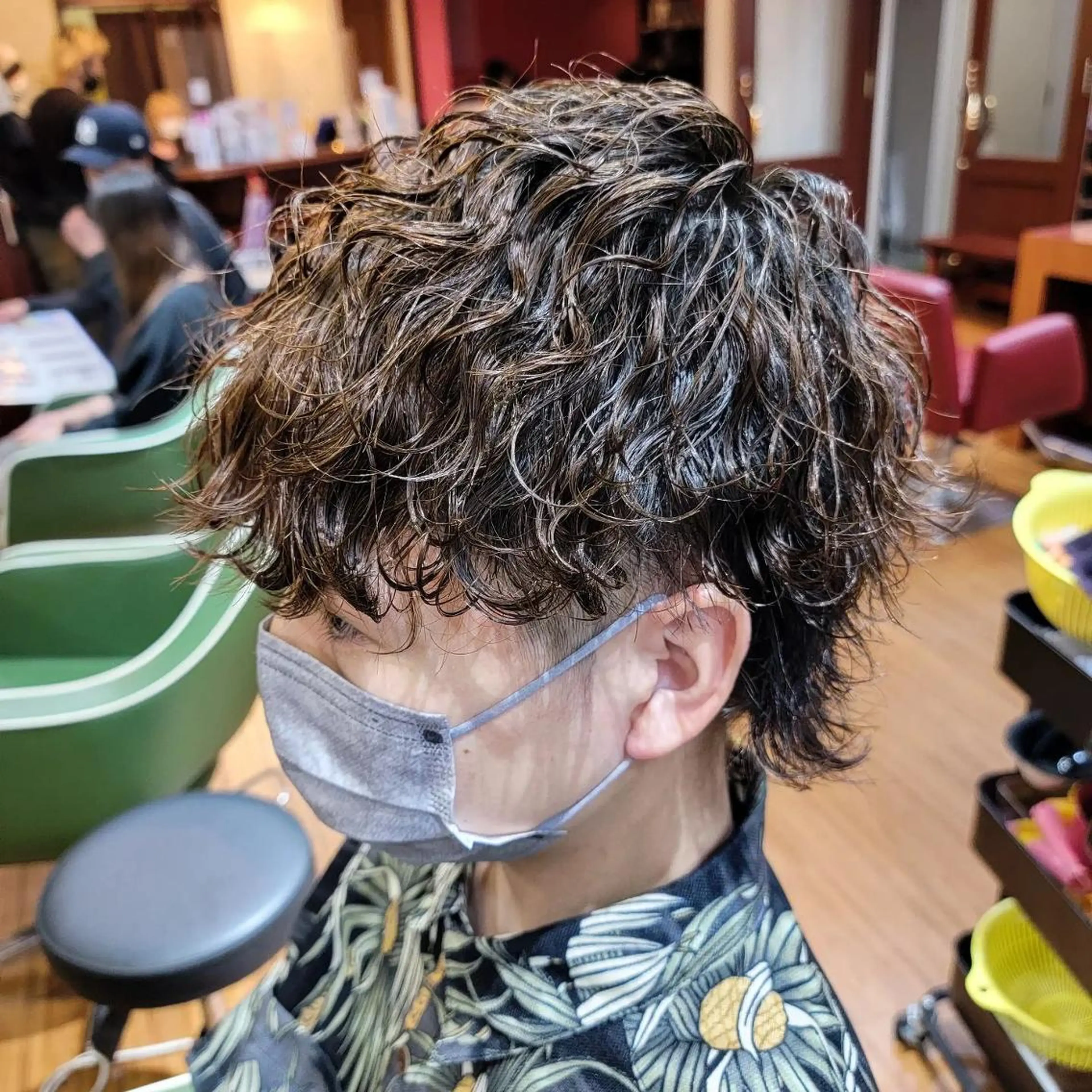 メンズ メンズパーマ メンズツイストパーマ 波巻きパーマ ツイストパーマ 特殊パーマ 片山恭兵のヘアスタイル