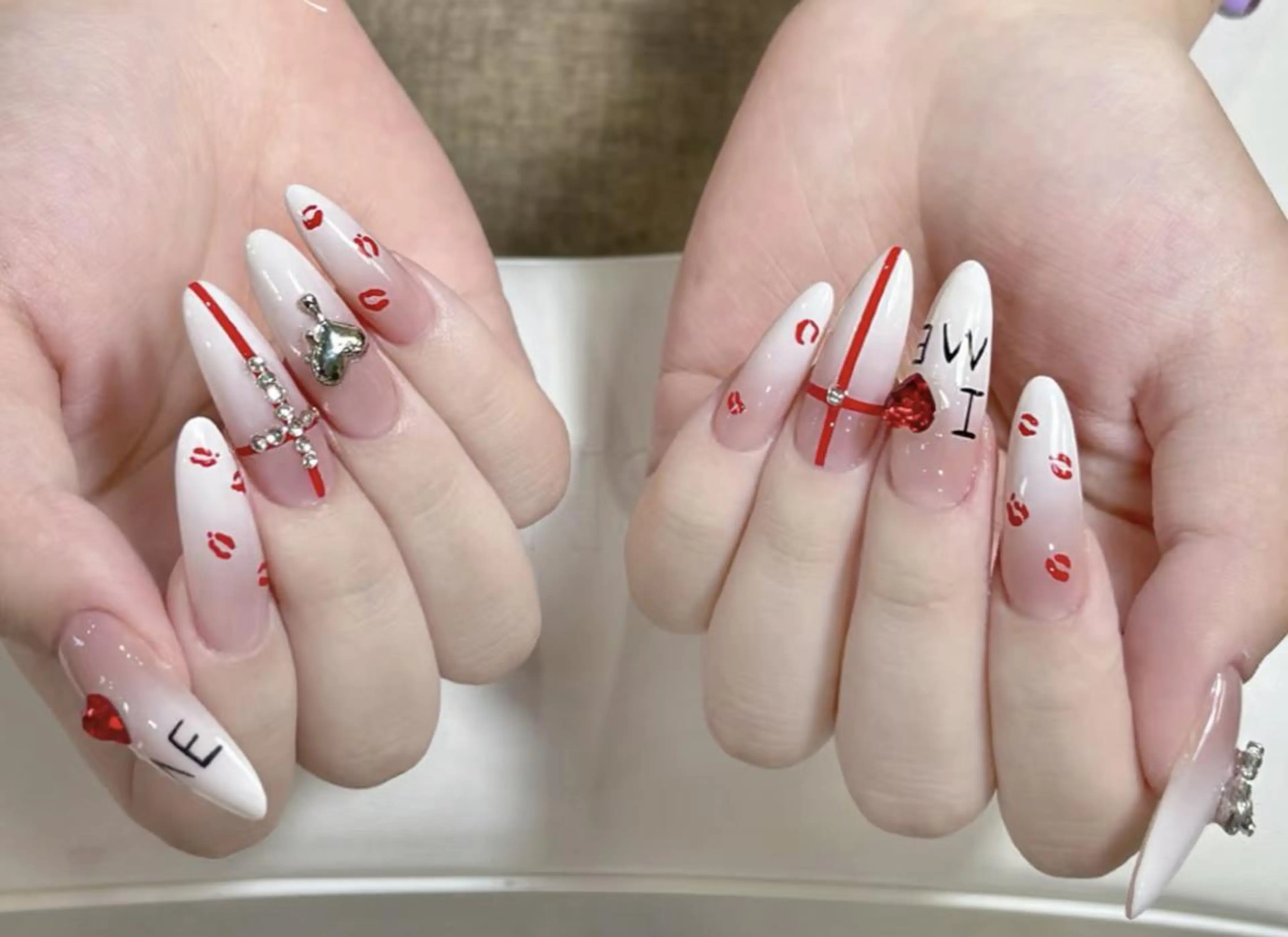 ネイル ハンドネイル エリ🫧 nail池袋東口のネイルデザイン