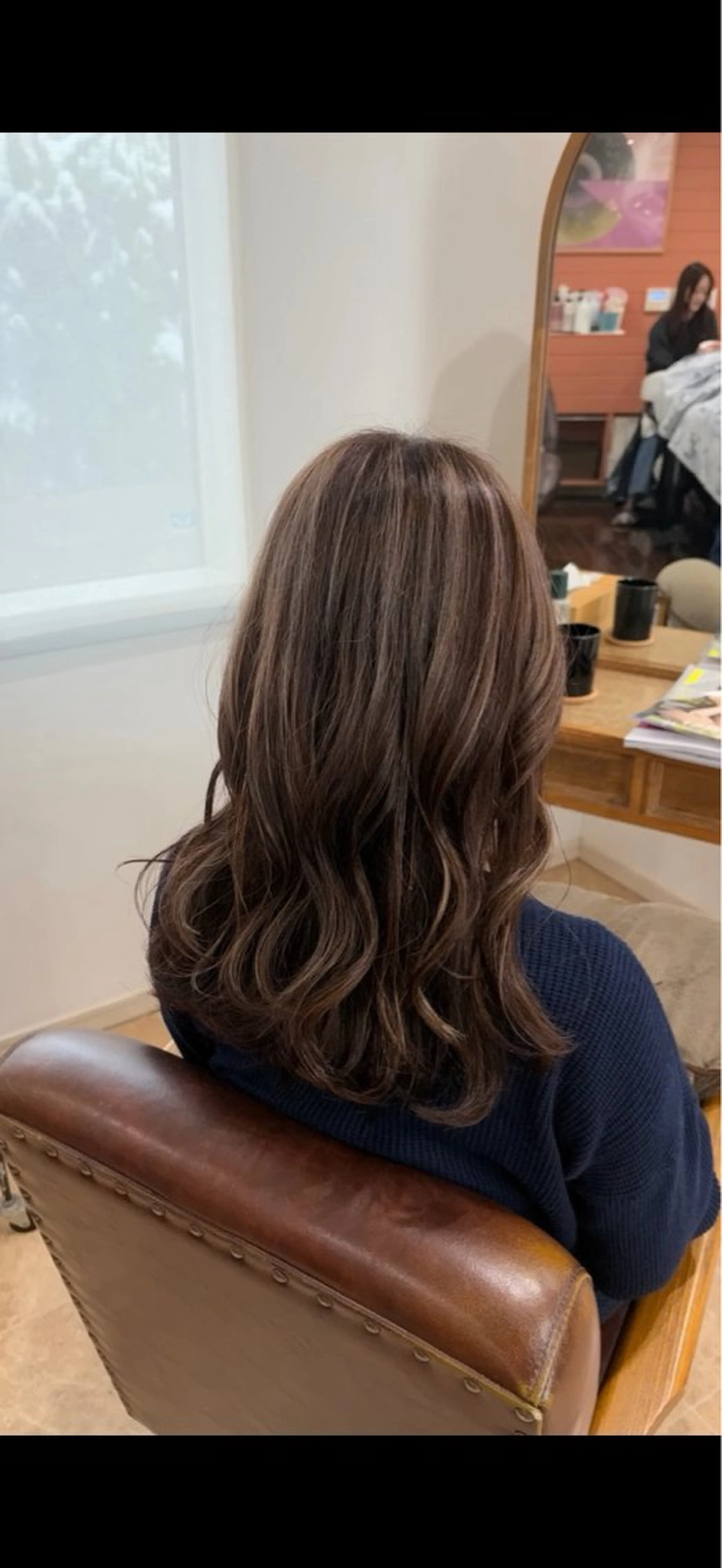 《モデル限定価格》カット＆白髪ぼかしハイライトの写真