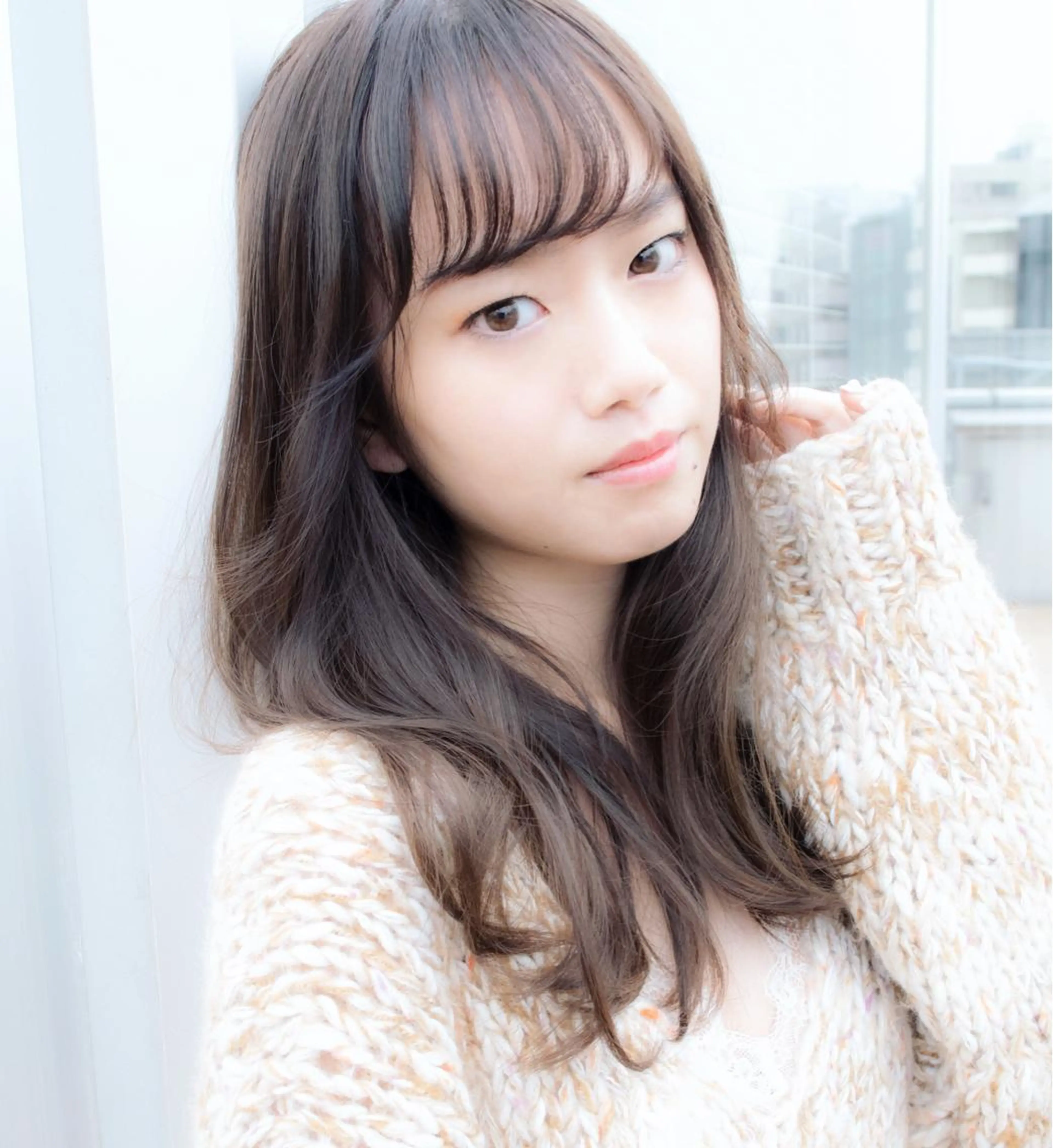 セミロング レイヤーカット ローレイヤー 小顔カット SAYA LABO所属・FUTAGAMI KENICHIのヘアスタイル