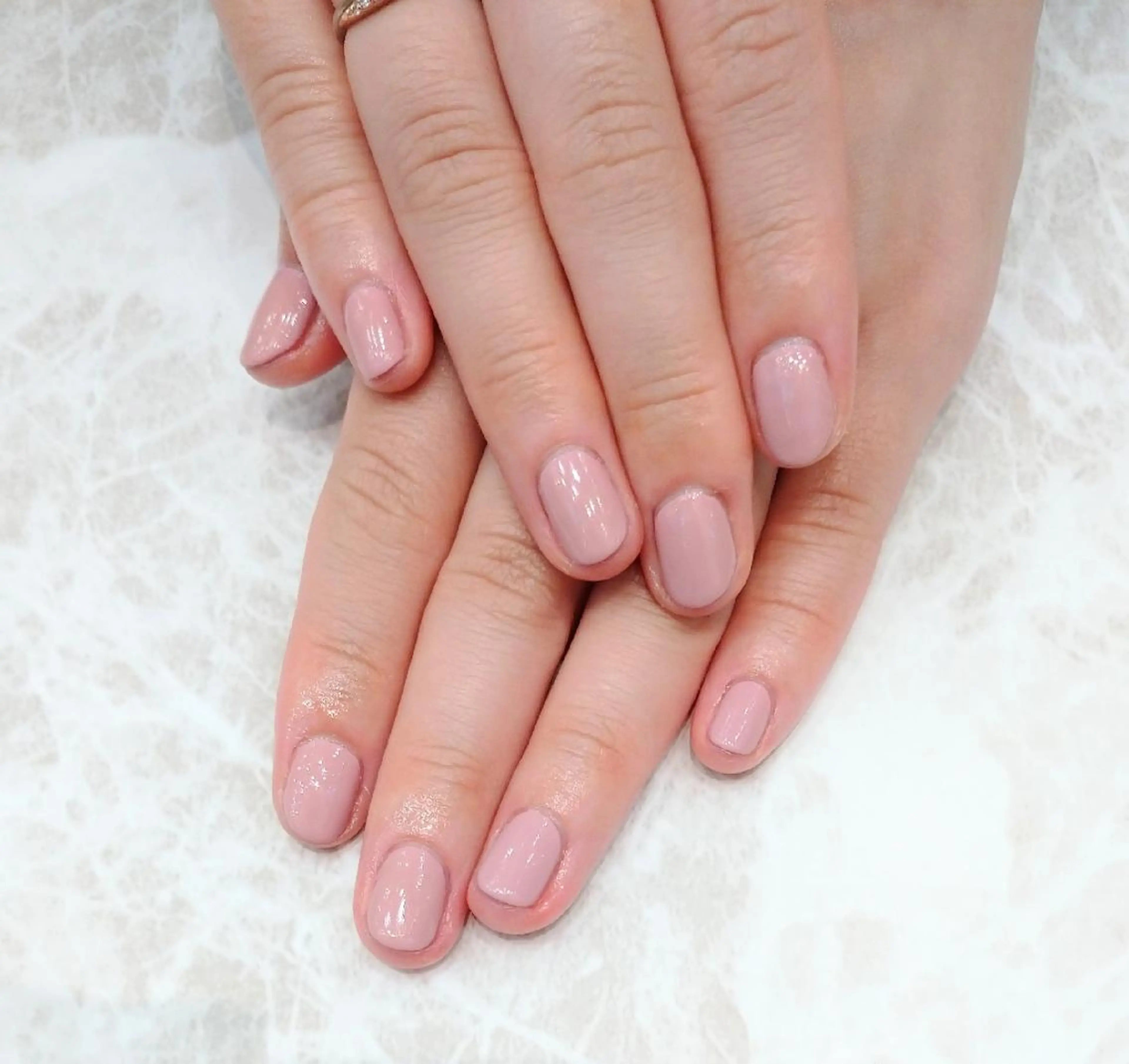 ネイル オフィスネイル ピンク ハンドネイル 會田 瑠衣のネイルデザイン