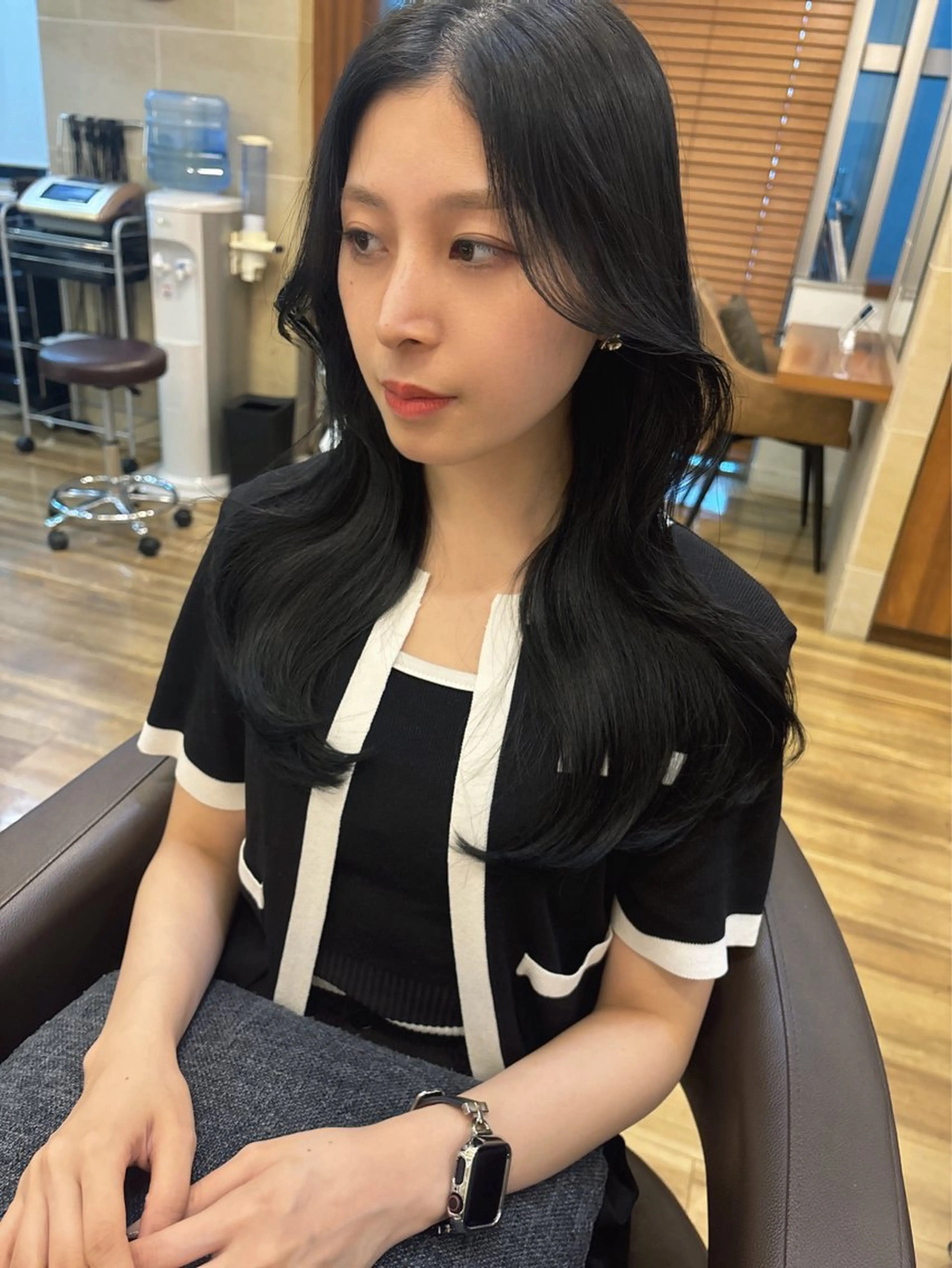 ロング カラー くびれヘア カット ヘアカラー トリートメント レイヤーカット /透明感/千葉怜寿のヘアスタイル