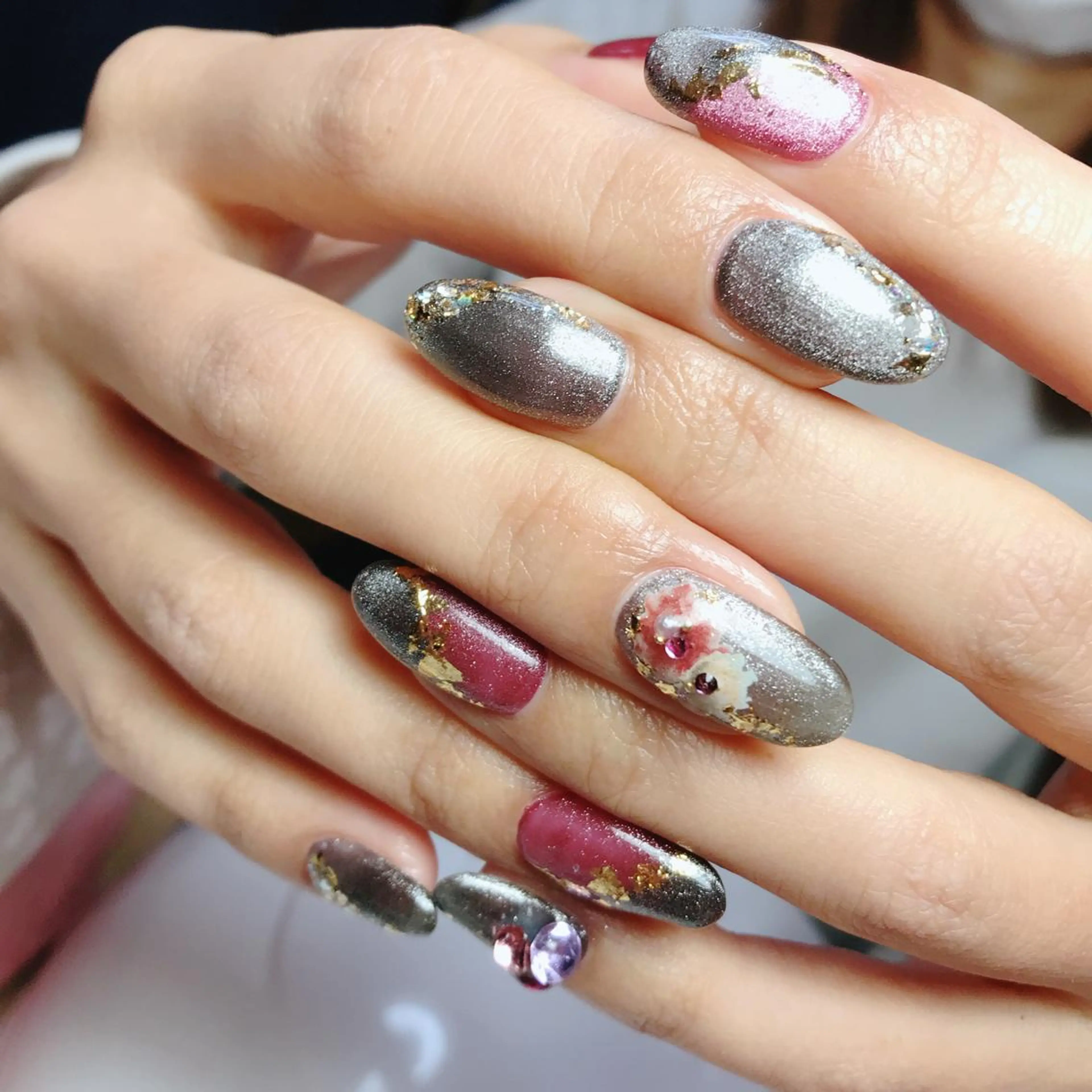 ネイル ハンドネイル 深爪を断らない スカルプ高評価店のネイルデザイン