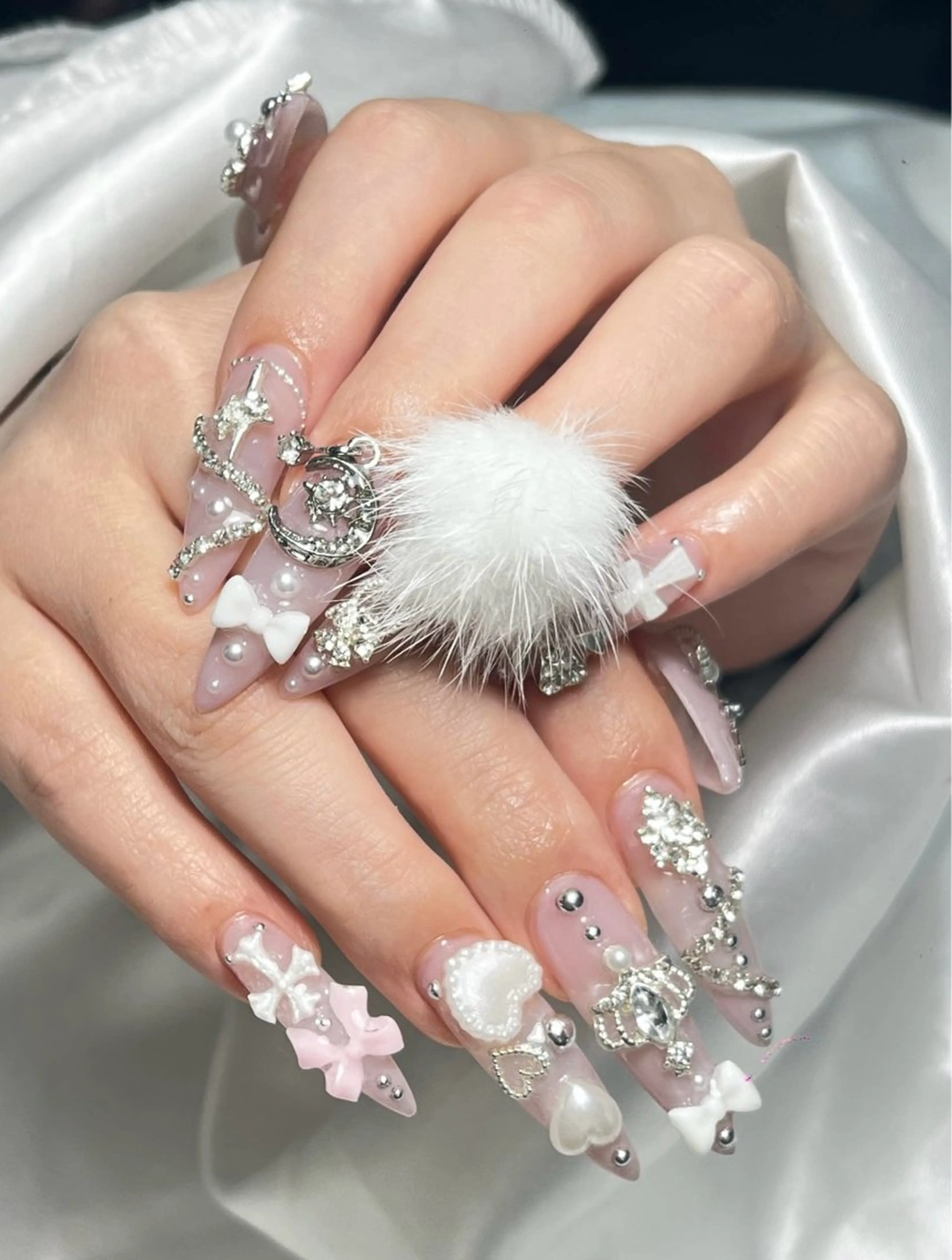 ネイル ハンドネイル LEELA NAIL STUDIOのネイルデザイン