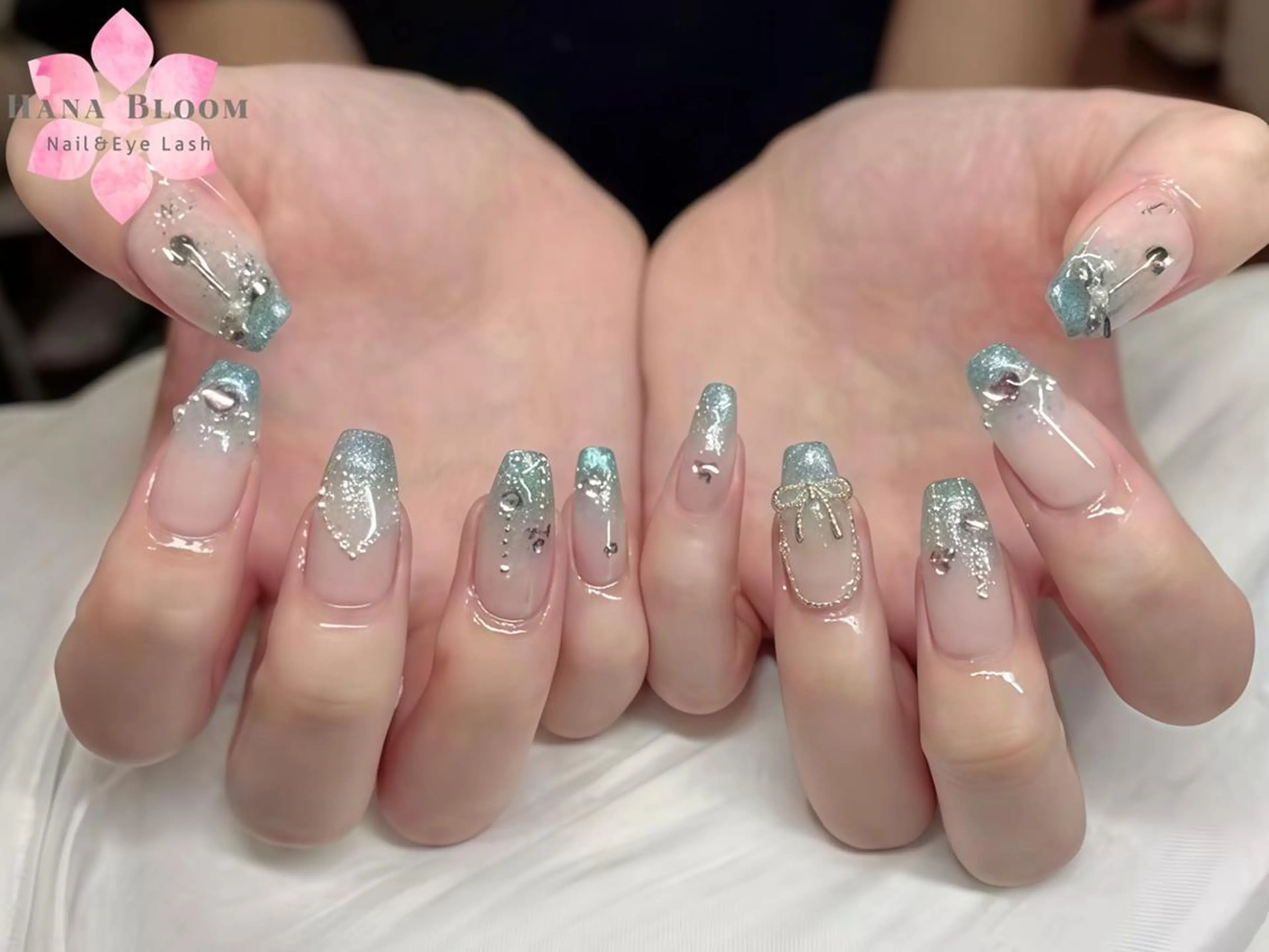 ネイル ジェルネイル 韓国ネイル 持ち込み パラジェル ワンホンネイル ハンドネイル ハンドケア Hana Bloom Nail💜Akiのネイルデザイン