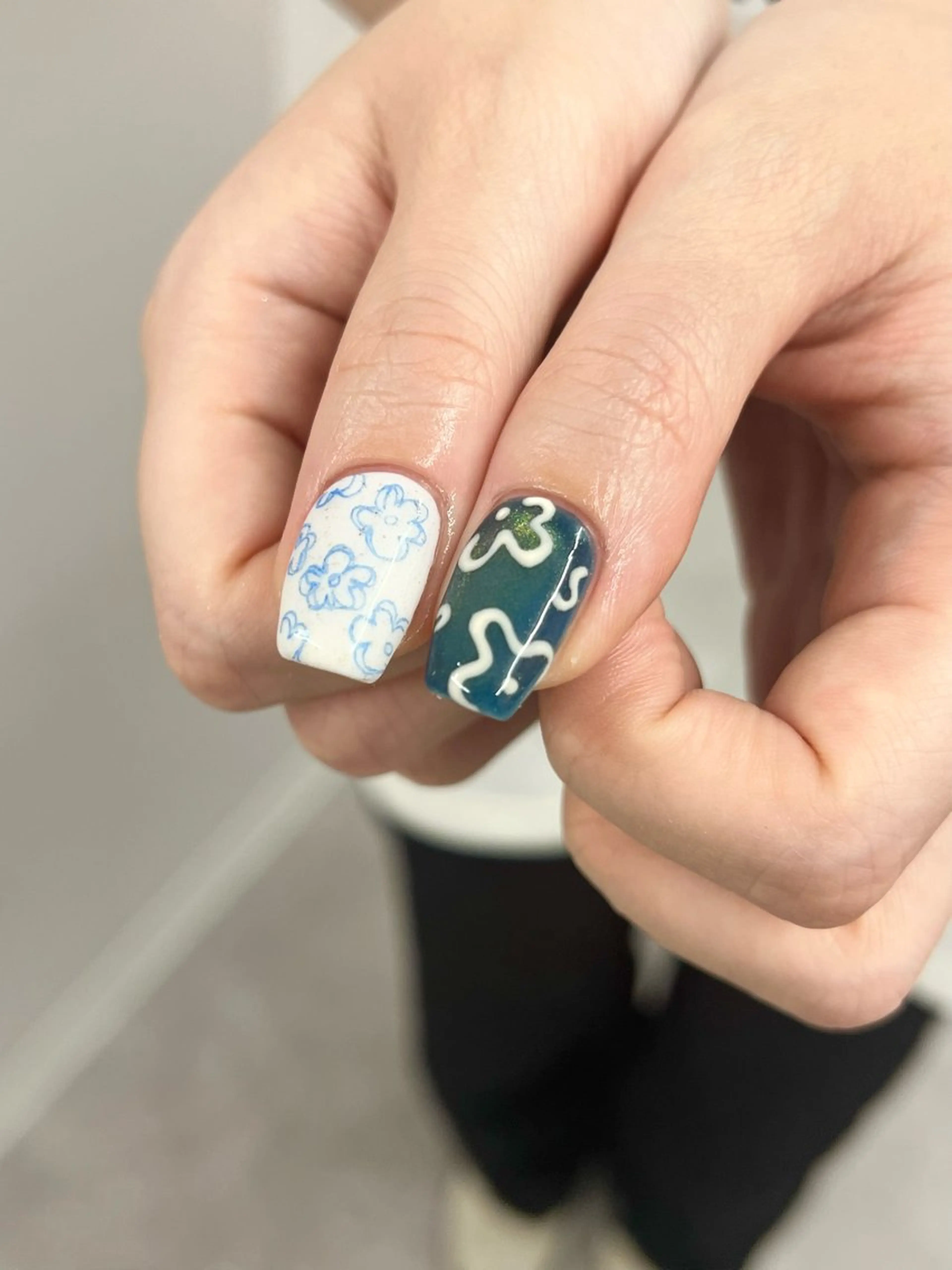 ネイル ブルー ジェルネイル マグネットネイル ニュアンスネイル パラジェル ハンドネイル ハンドケア Bana_ Nailのネイルデザイン