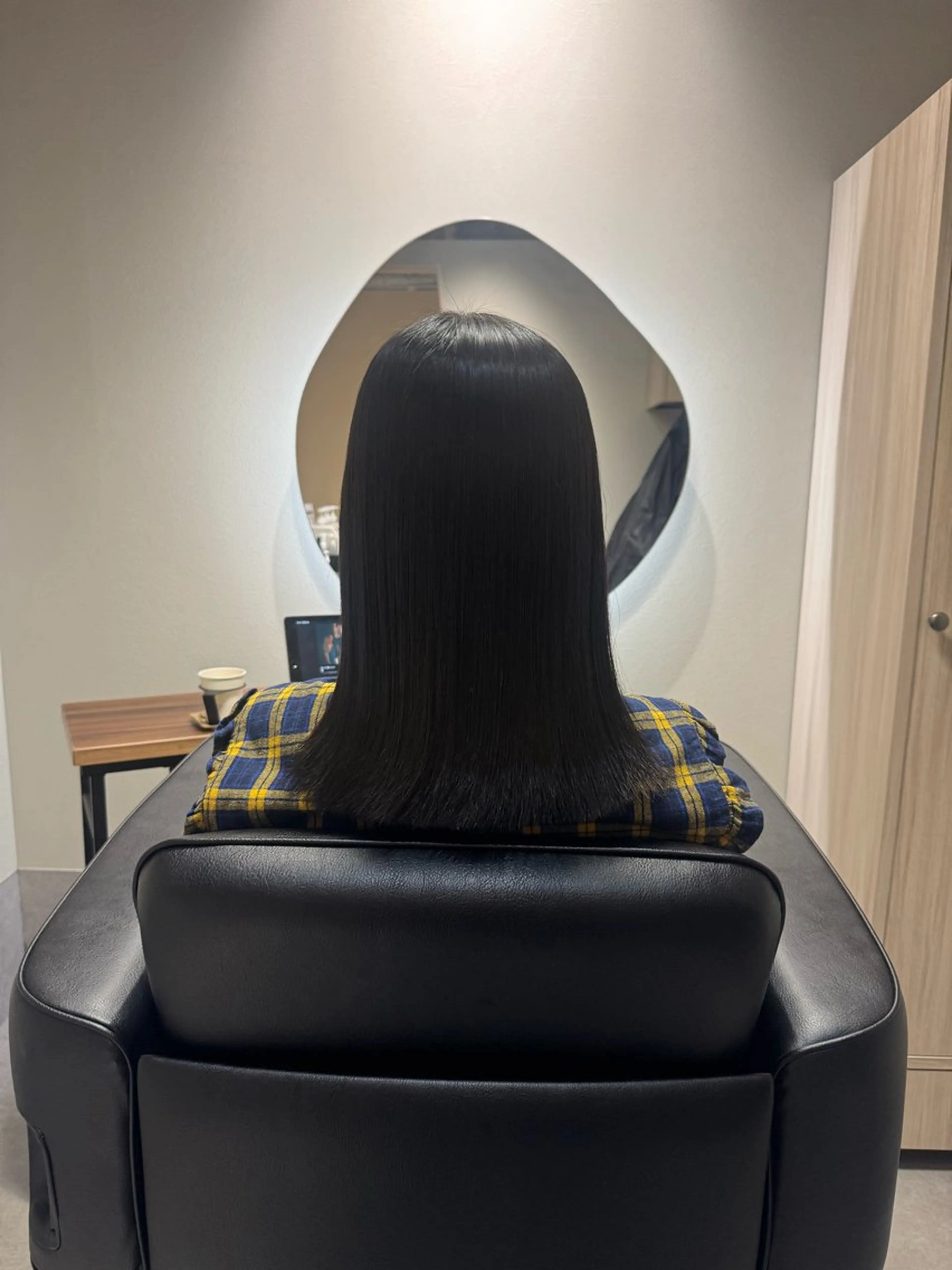 セミロング 縮毛矯正 カット ヘアカラー 縮毛矯正 トリートメント NAVY 橋本心 縮毛矯正のヘアスタイル