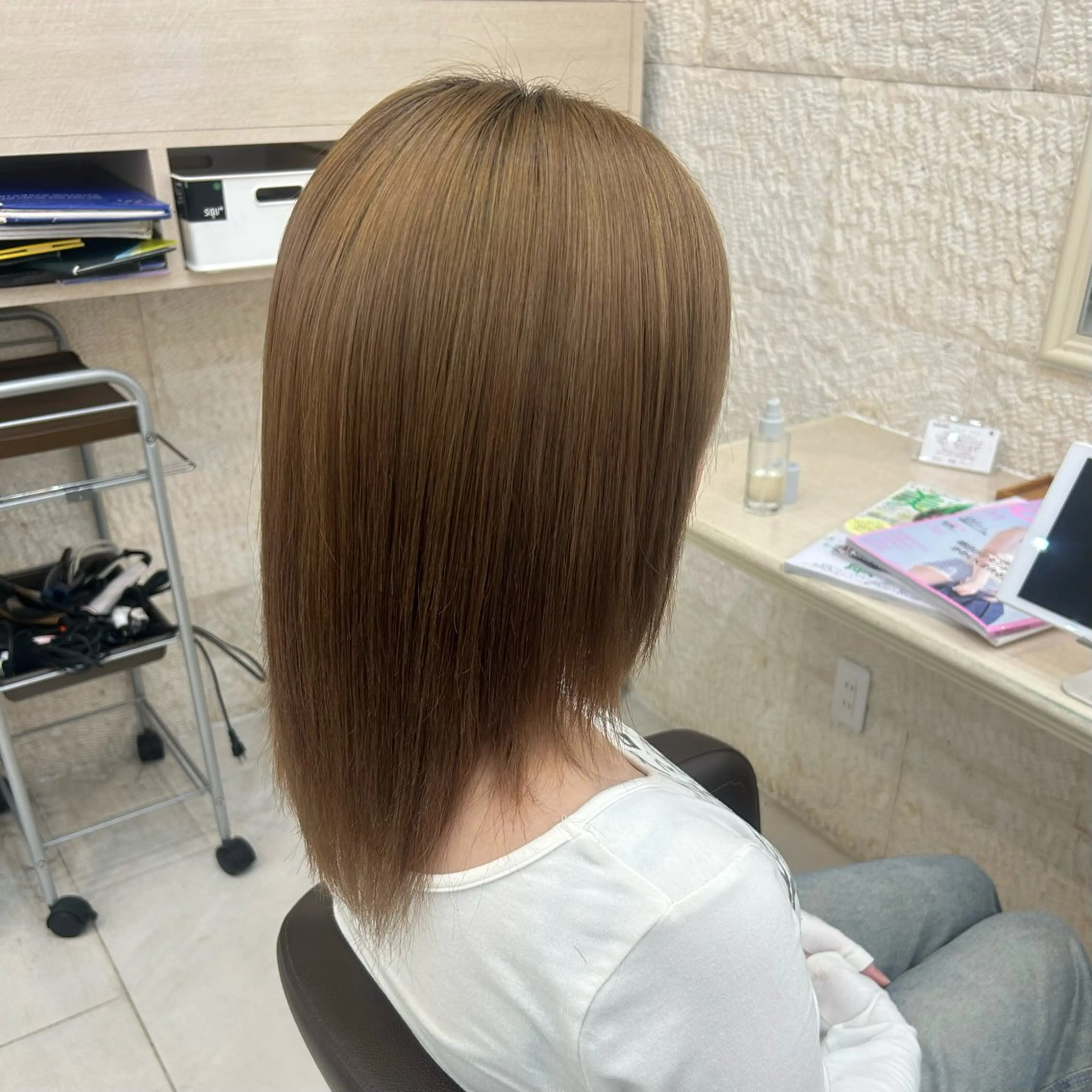 セミロング 縮毛矯正 縮毛矯正 トリートメント 安原 百愛のヘアスタイル