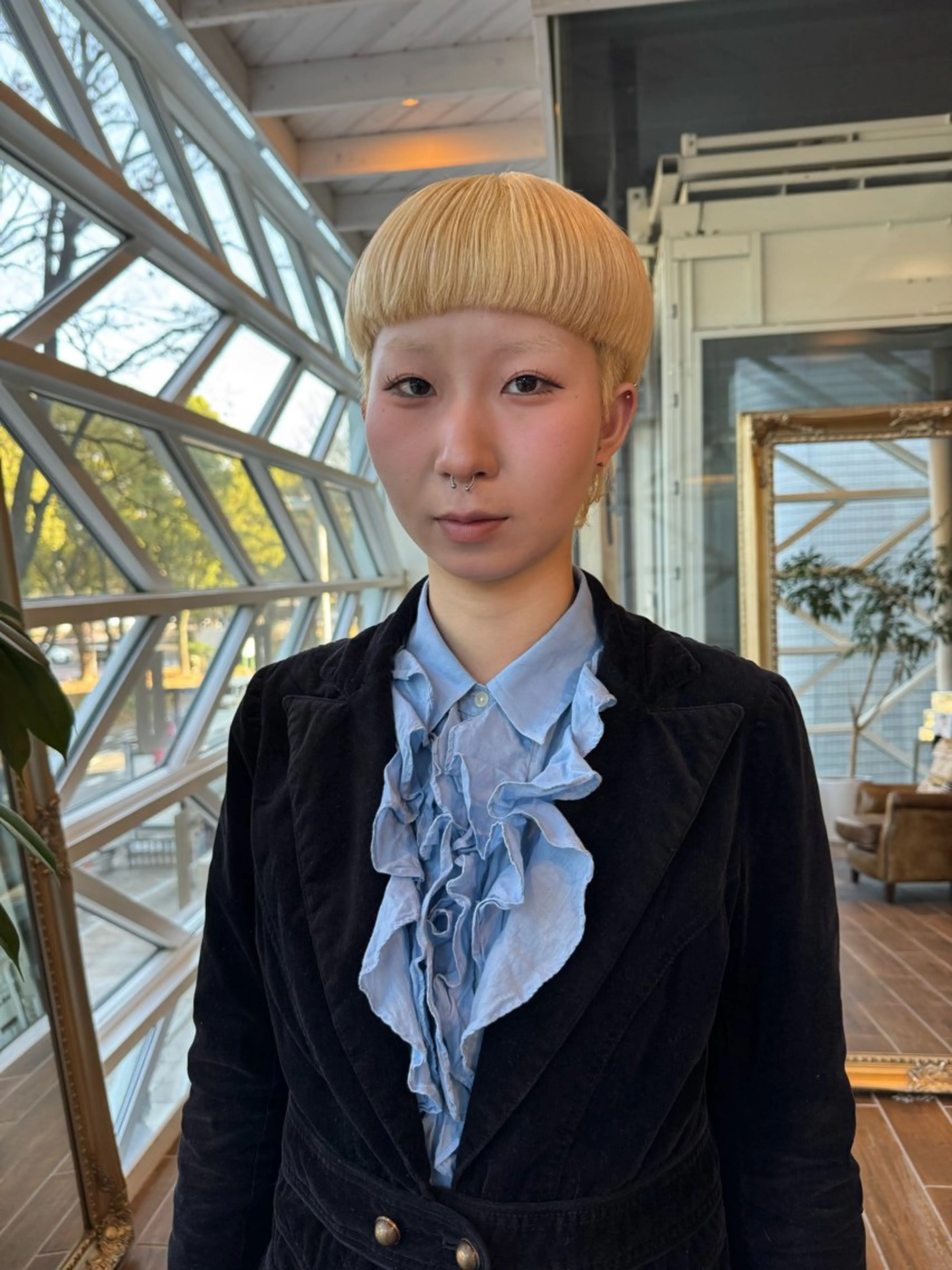 ショート カラー ブリーチ ヘアカラー 村上 輝のヘアスタイル