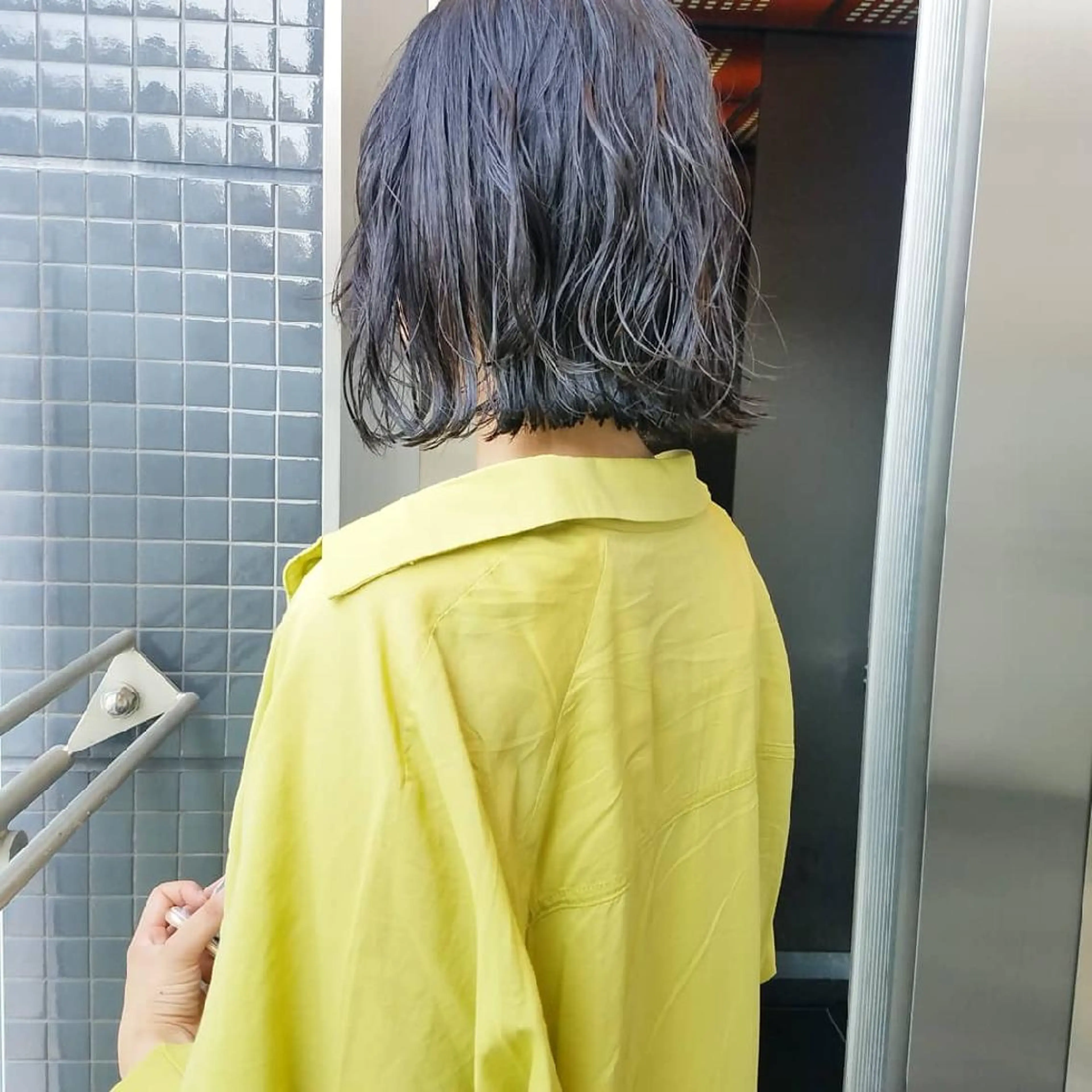 カラー ショート ブルーカラー ブルージュ 透明感カラー iplus まつげ、眉毛、耳つぼのマツエク・マツパデザイン