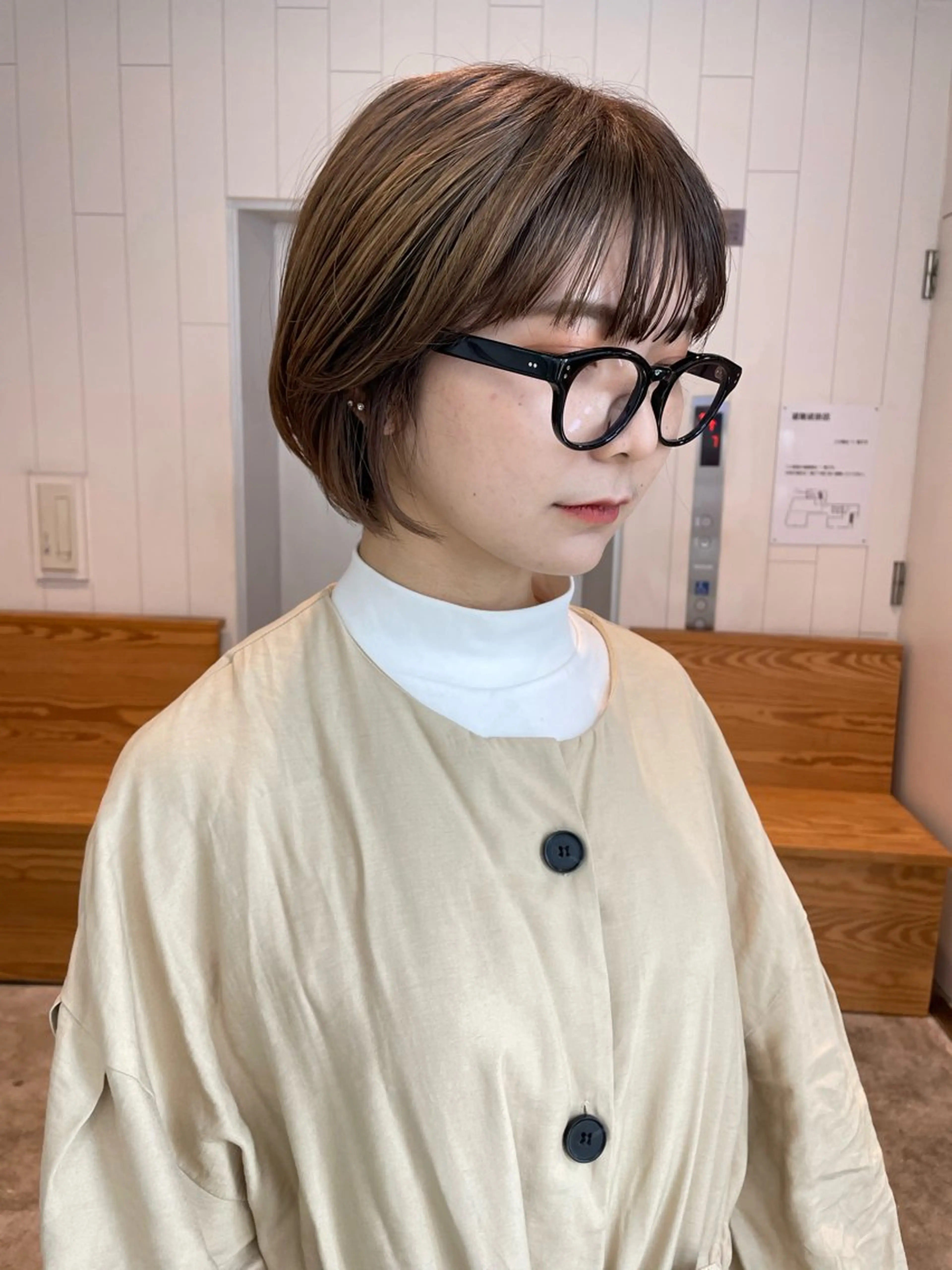 ショート カラー ボブレイヤー ボブ レイヤーカット カット ヘアカラー トリートメント パーマ/パーマ落とし 【Kouta】のヘアスタイル