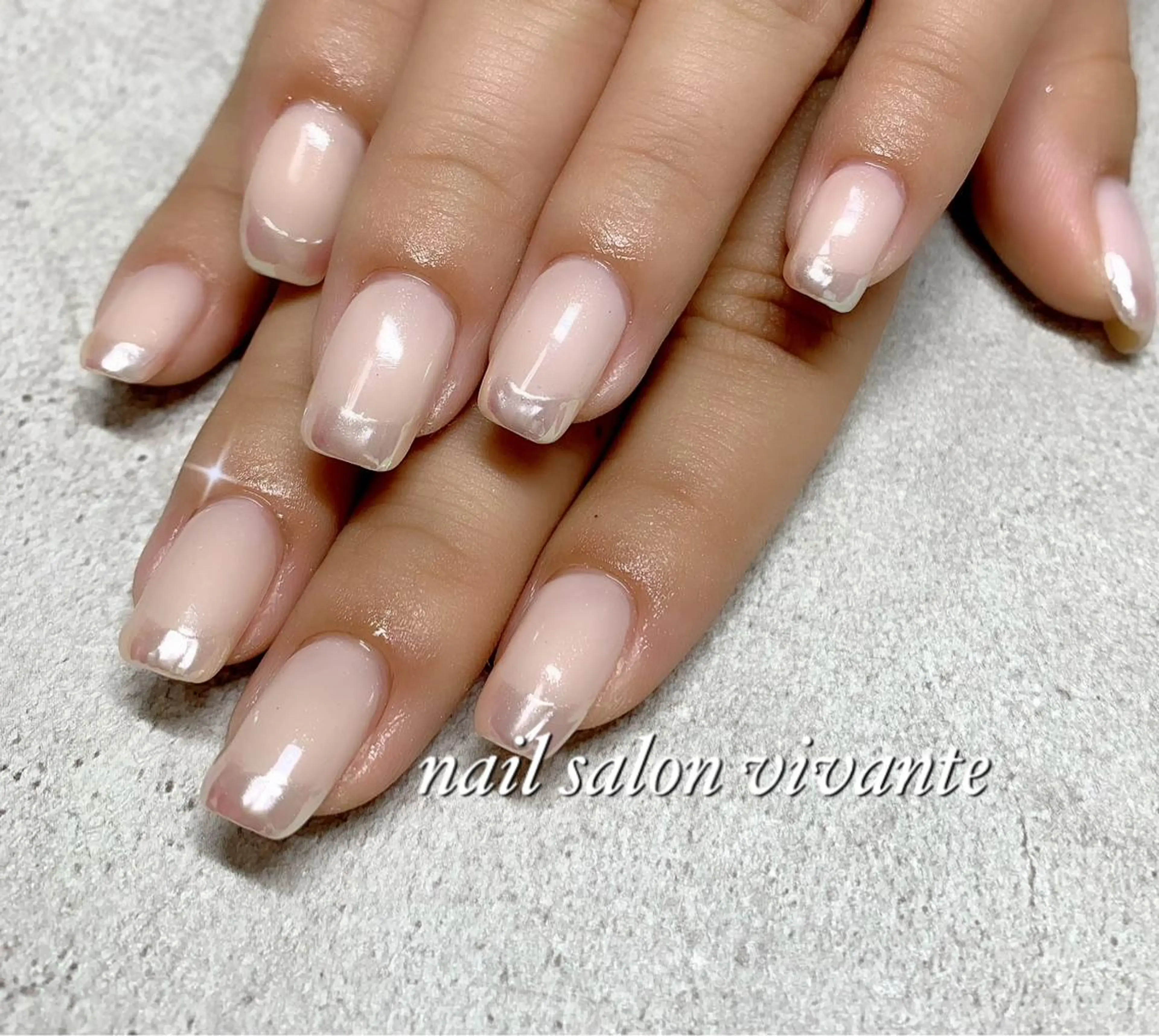 ネイル オーロラネイル フレンチネイル nail salon vivanteのネイルデザイン