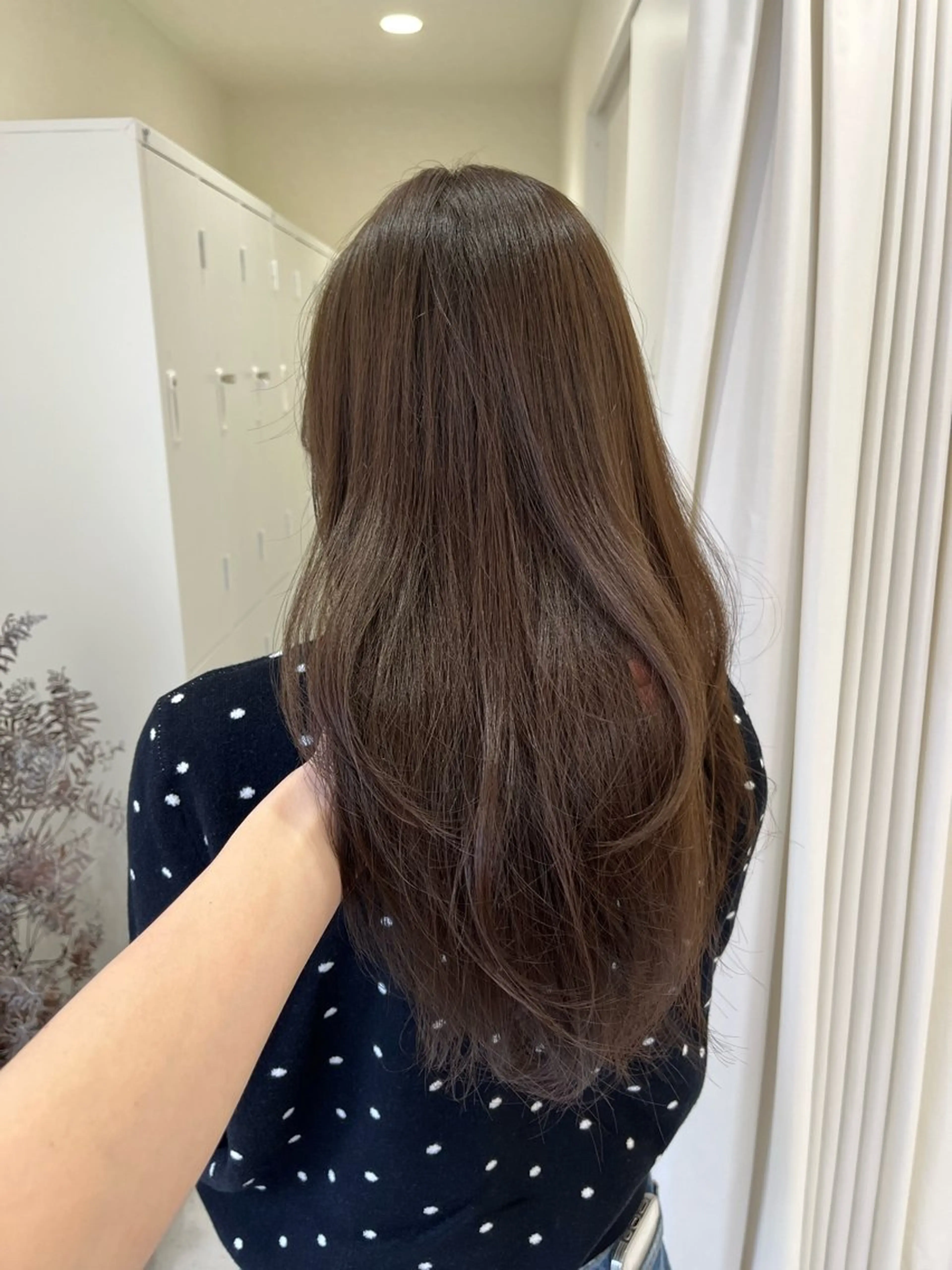 ロング カラー ベージュカラー ブリーチ 透明感カラー ダブルカラー ブリーチなしカラー カット ヘアカラー ヨシカ/透明感カラー 酸性ストレートのヘアスタイル