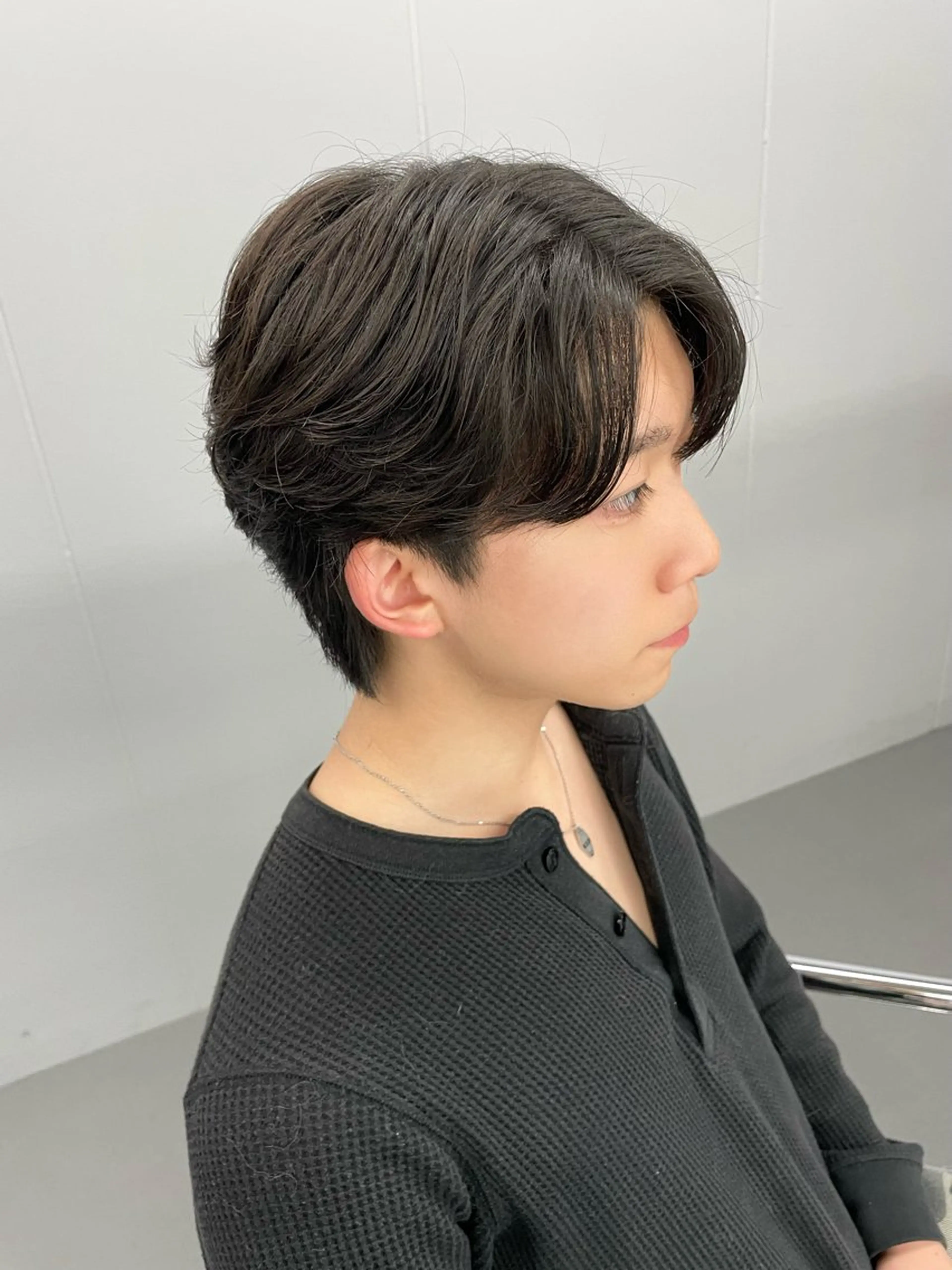 メンズ メンズバレイヤージュ メンズブリーチ センターパート フェザーパーマ メンズハイトーン カット パーマ 福岡天神/三浦 永遠／韓国メンズヘアのヘアスタイル