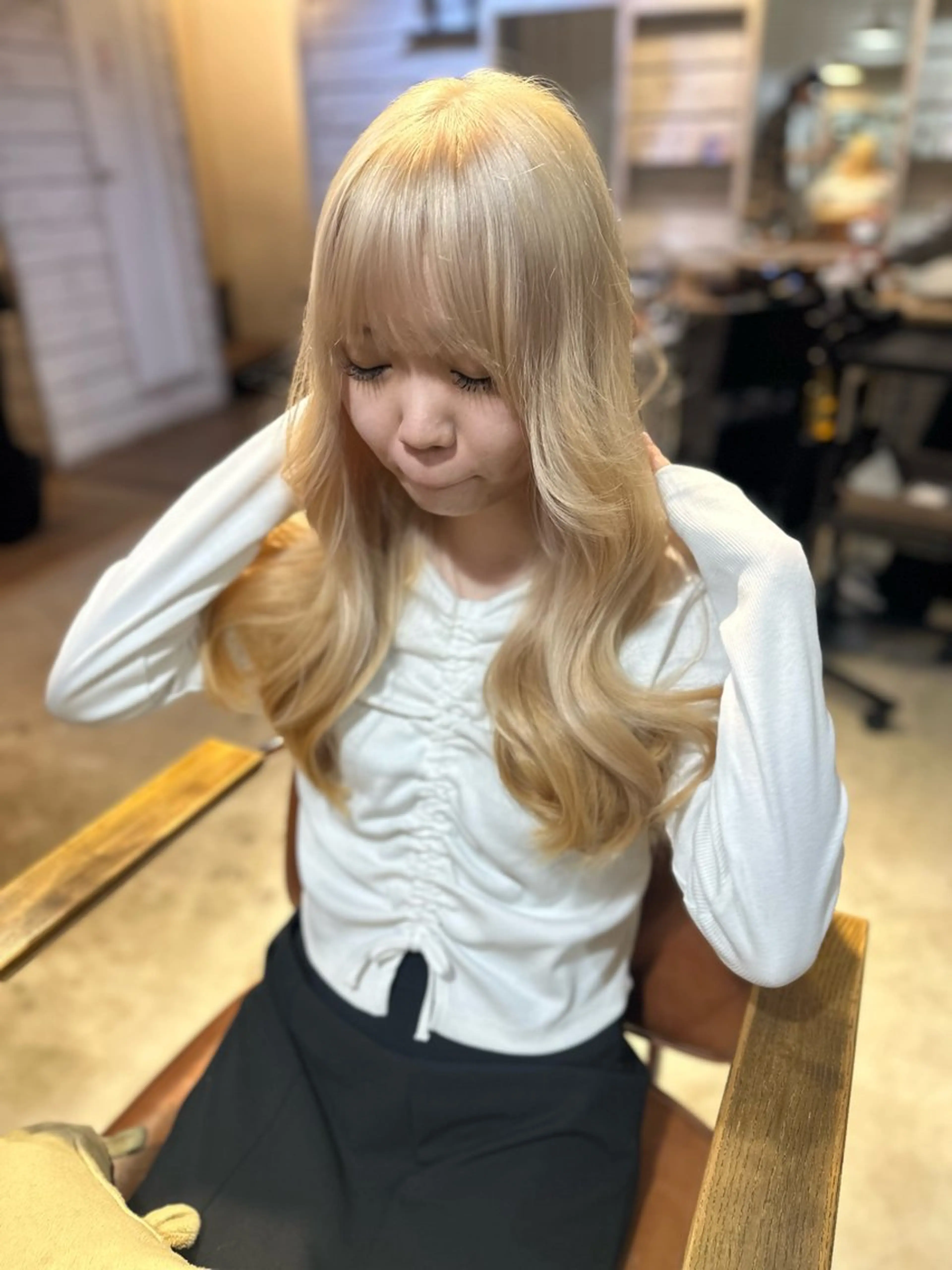 ロング カラー ヘアカラー トリートメント ハイトーンカラー が絶対可愛い✨泰聖✨のヘアスタイル