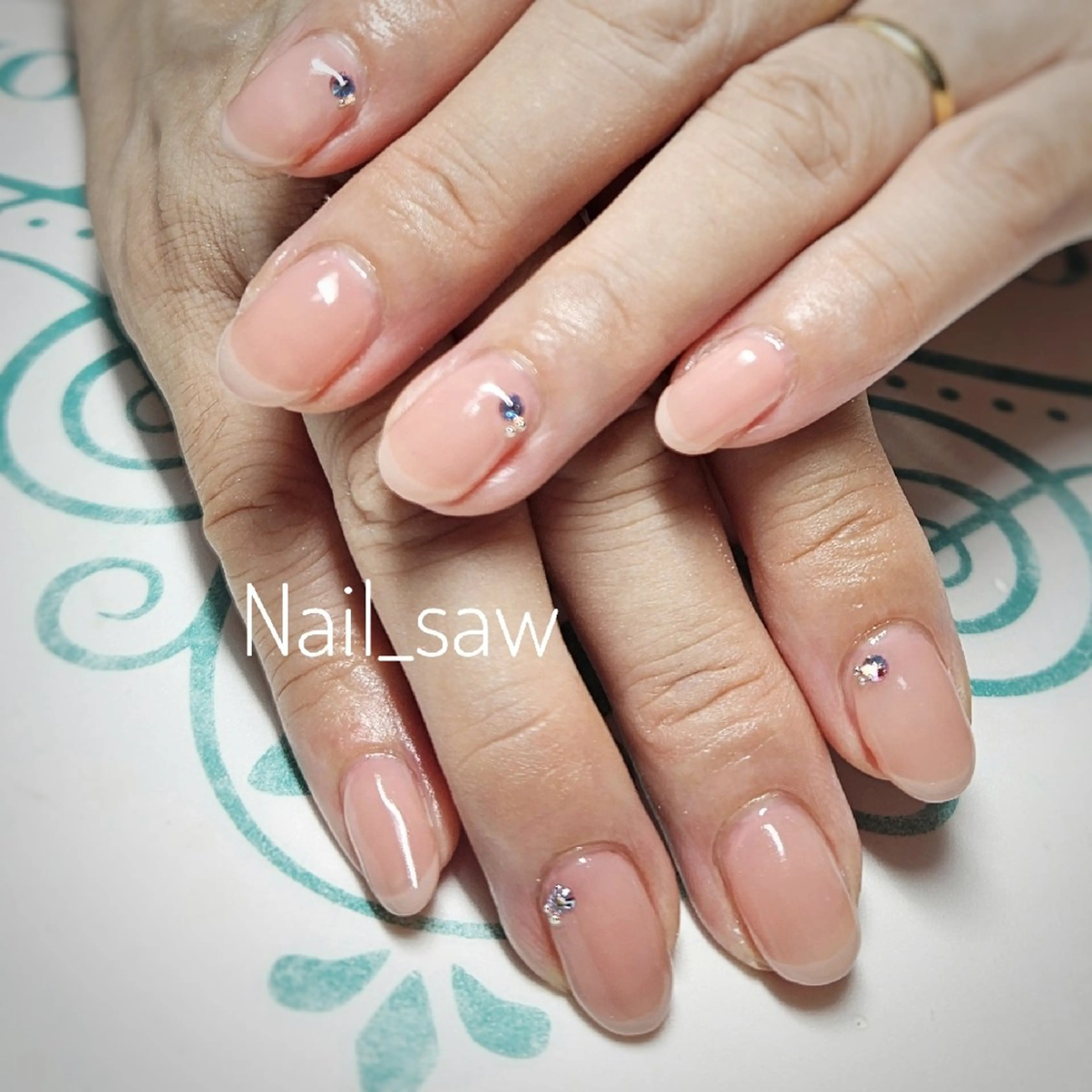 ネイル フレンチネイル オフィスネイル ハンドネイル Y. Saoriのネイルデザイン