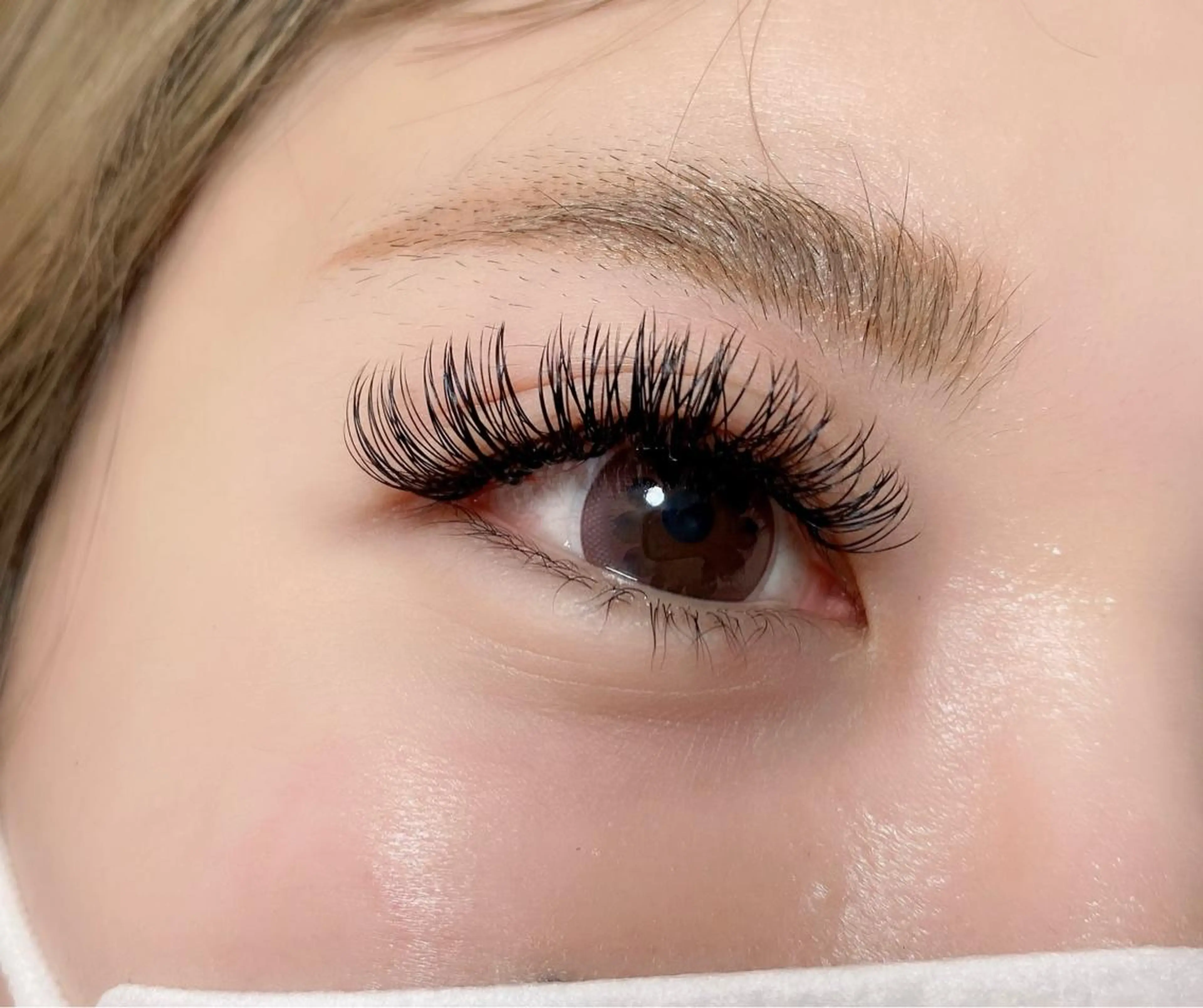 マツエク・マツパ Anmut Luna所属・eyelash Anmut Lunaのマツエク・マツパデザイン