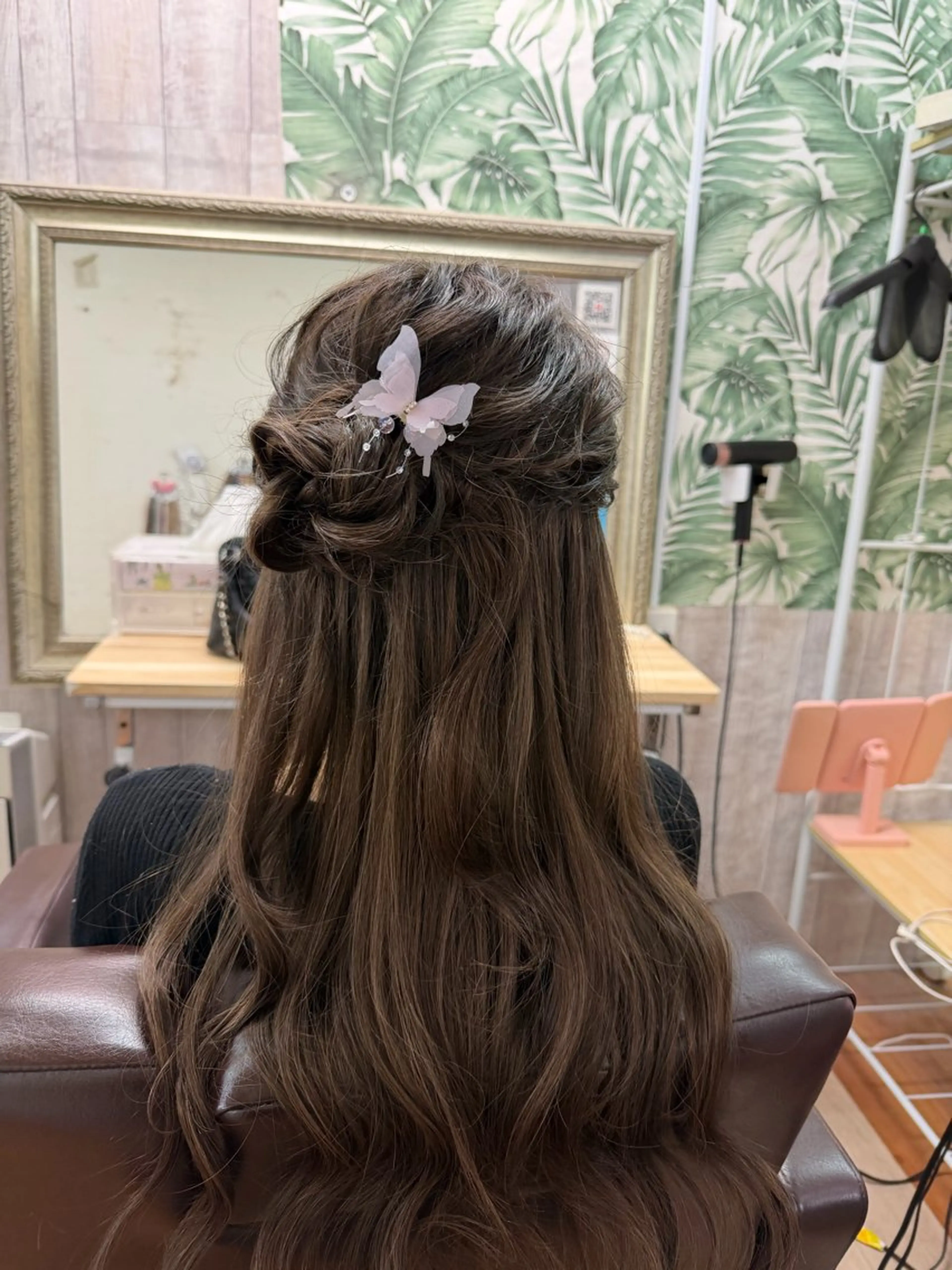 ロング ヘアアレンジ ボブ エクステ ヘアセット 川本 葵のヘアスタイル