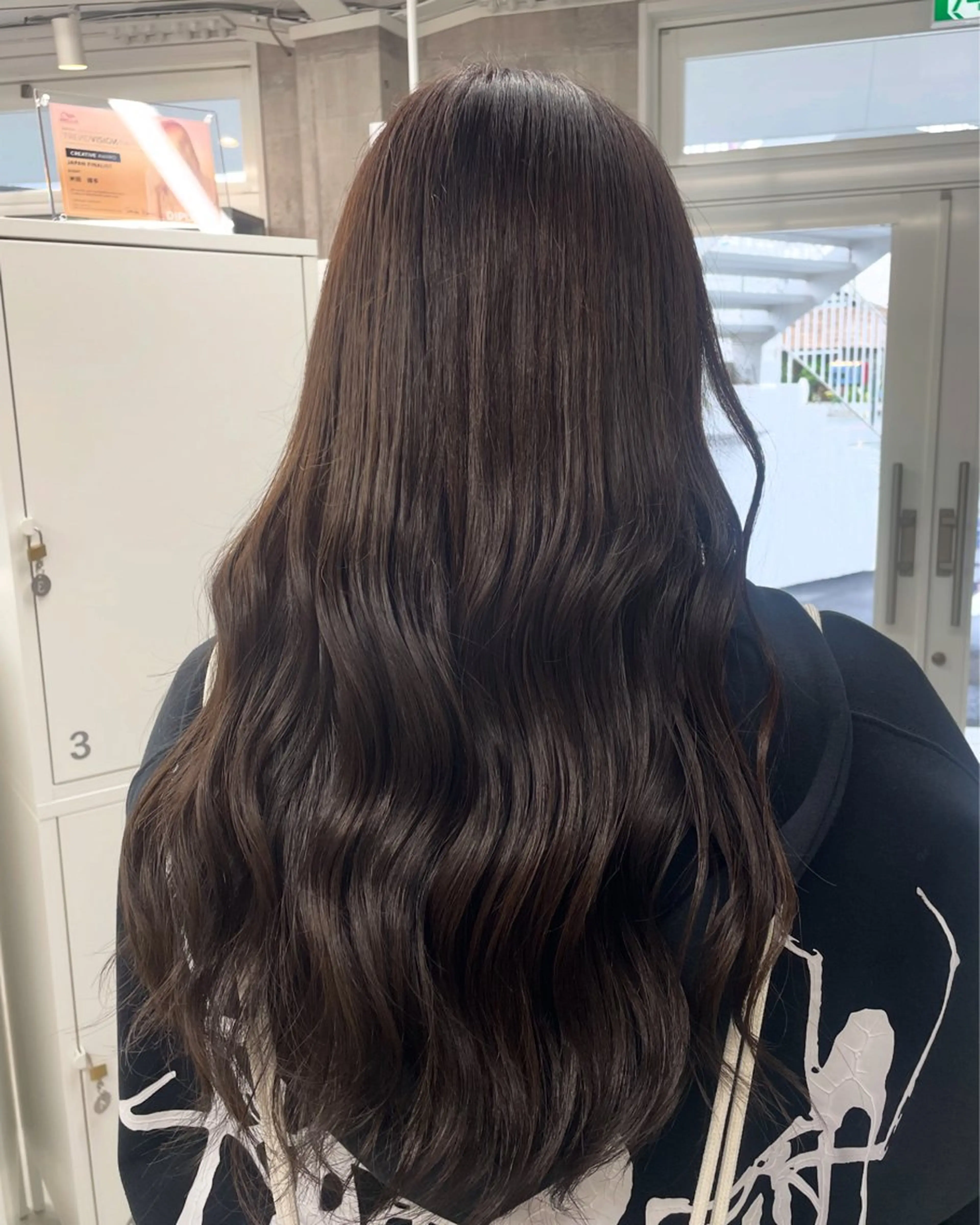 ロング カラー ブラウンカラー 松村 友里圭のヘアスタイル