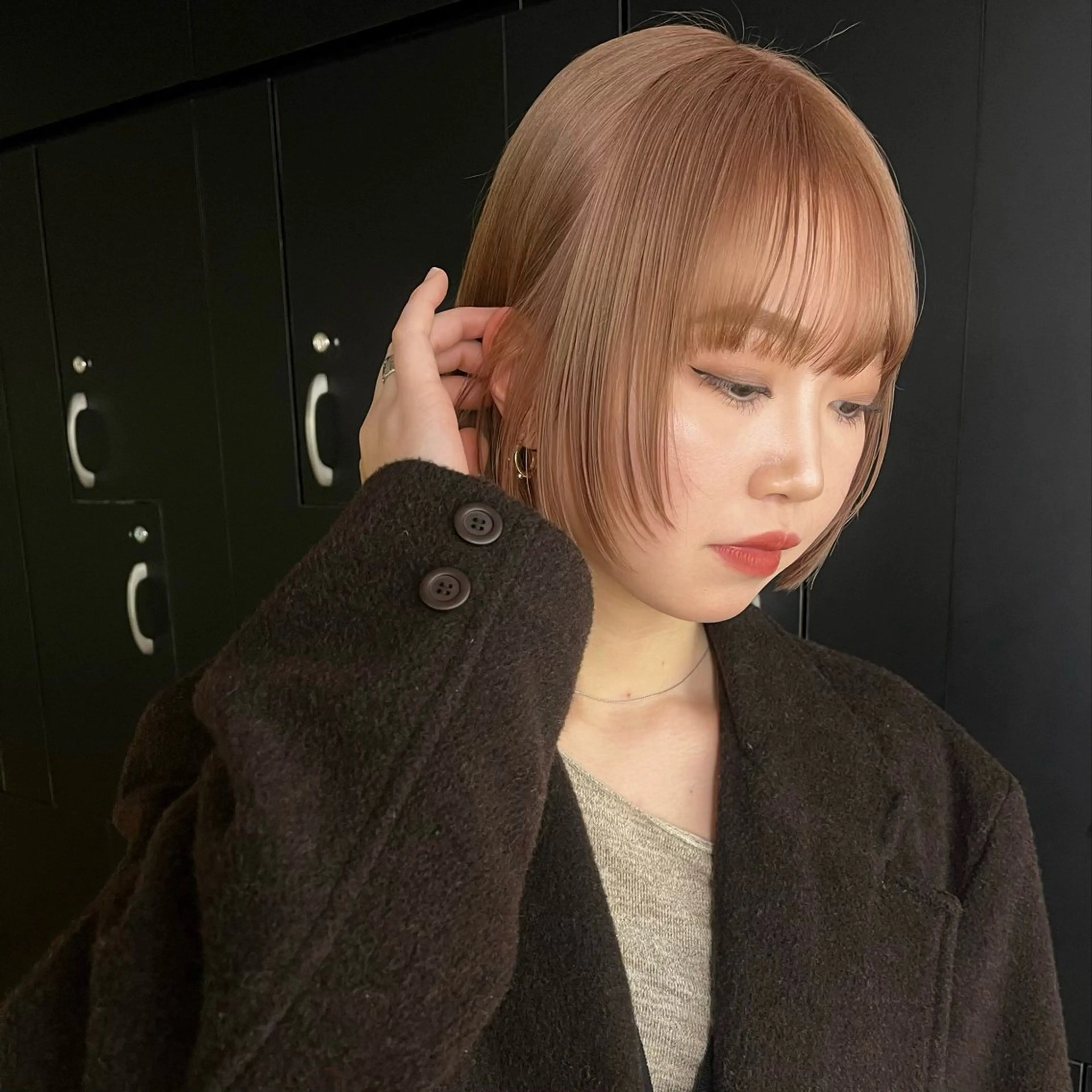 ショート カラー ヘアアレンジ ヘアカラー トリートメント ヘアセット ボブハイトーン🦖 デザインMAMIのヘアスタイル