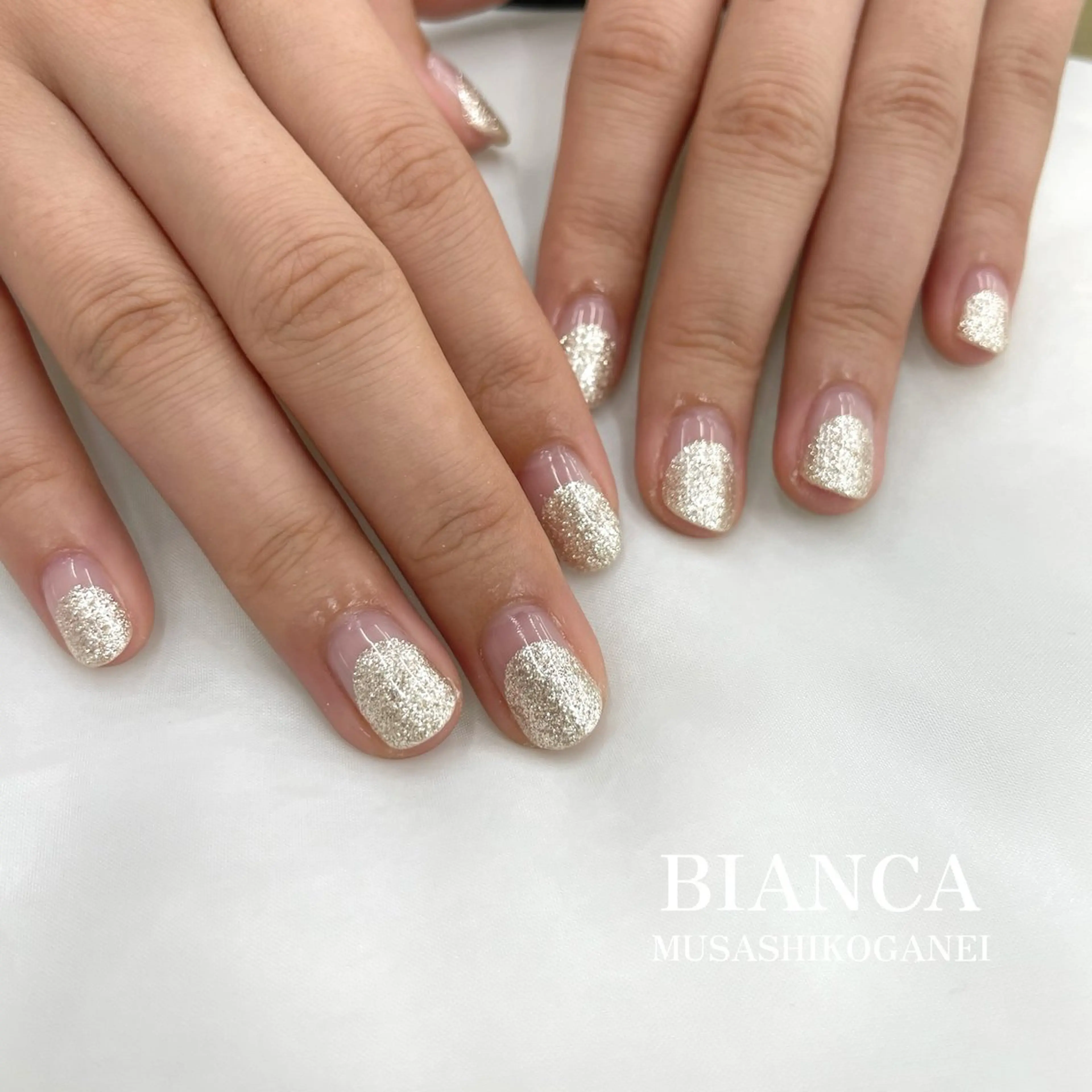 ネイル フレンチネイル キラキラネイル ハンドネイル Bianca🫧 SHIMIZU🩰のネイルデザイン