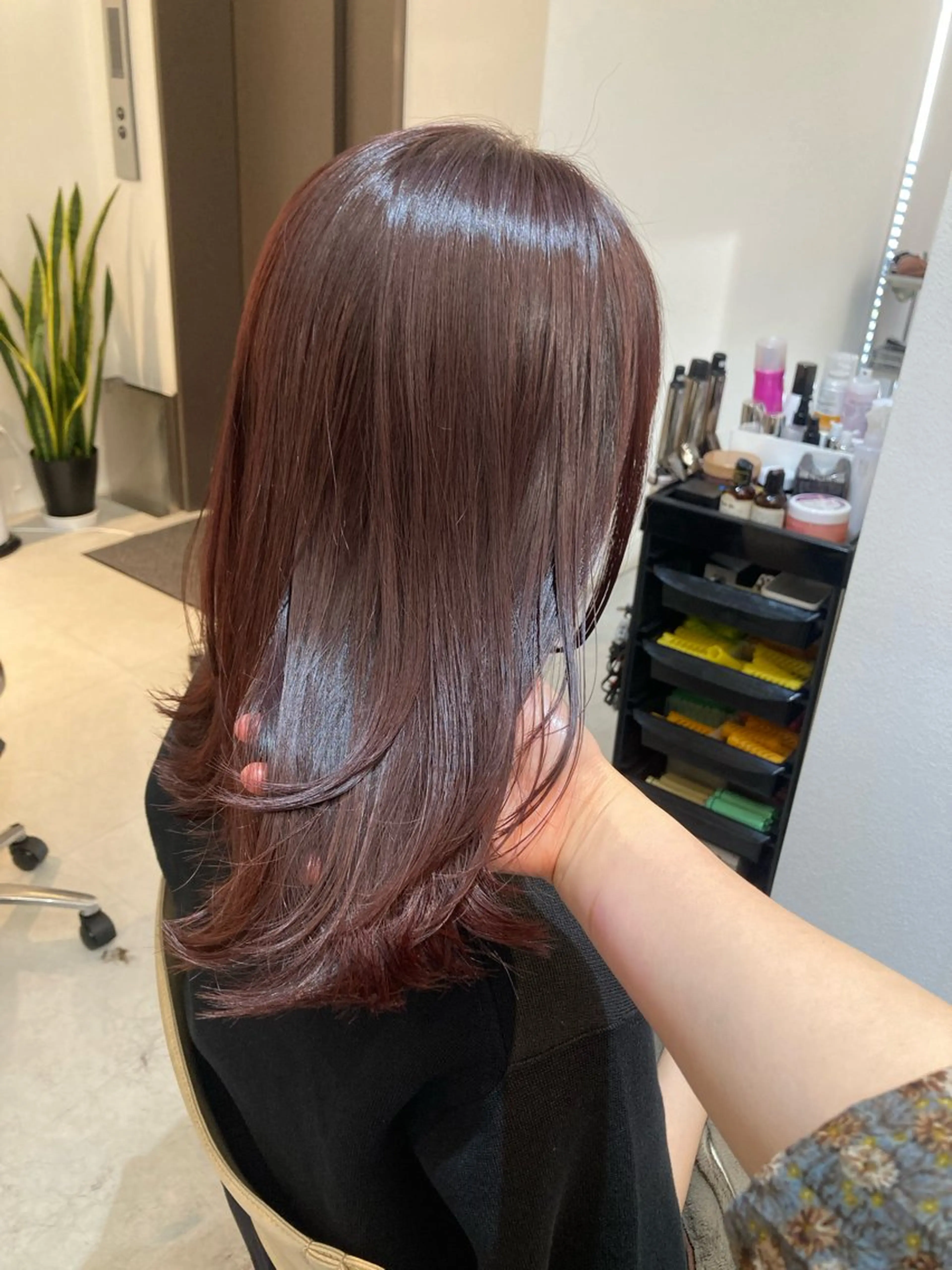 ミディアム カット ヘアカラー トリートメント ✨色持ちの良い艶 カラー✨蟹江真世のヘアスタイル