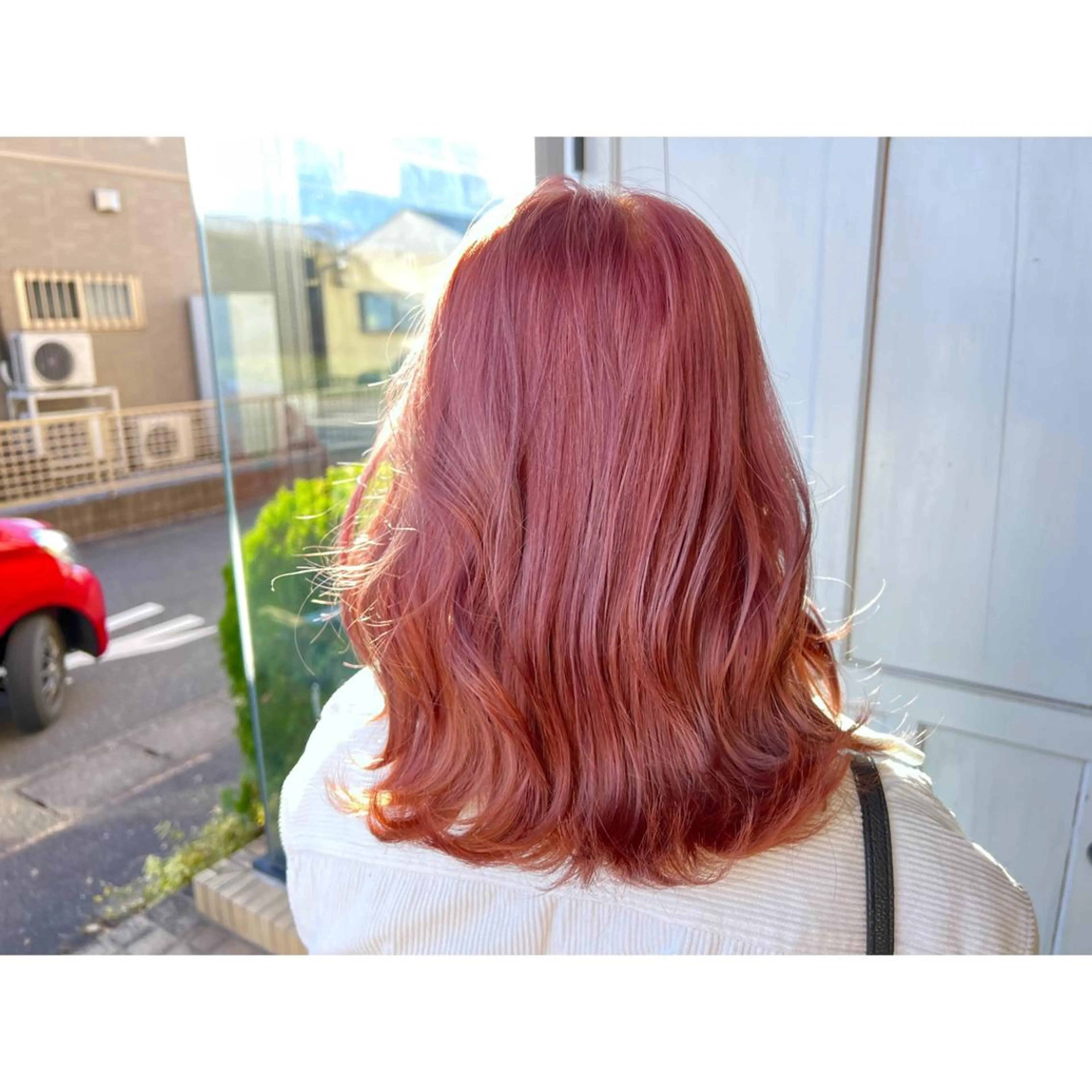 セミロング カラー ベージュカラー ピンクカラー ピンクベージュ ヘアカラー トリートメント ツキダテ ユイのヘアスタイル