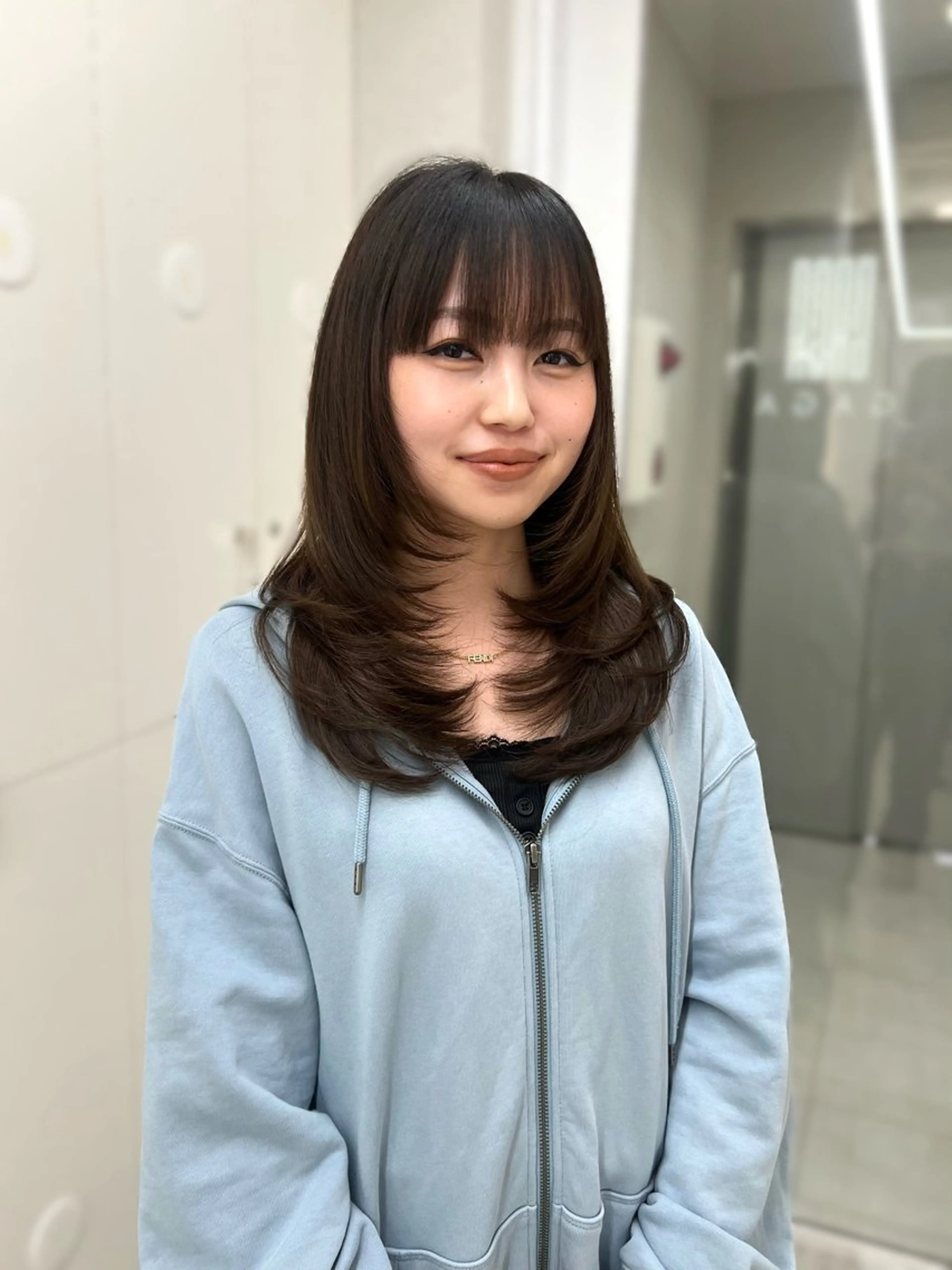 セミロング GAGA AMIKAのヘアスタイル