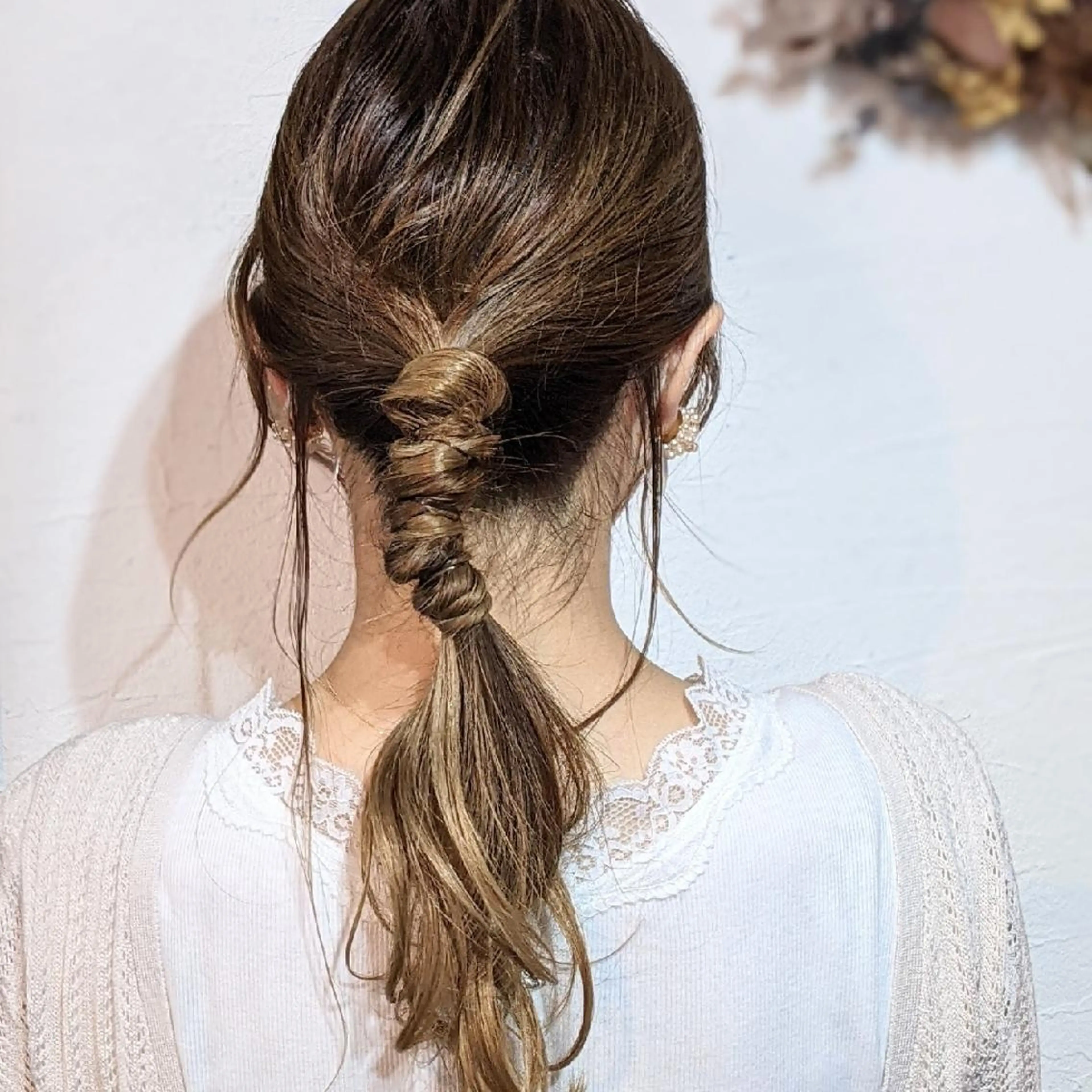 セミロング ヘアアレンジ ポニーテール HIKARI＠ Ruheplatzのヘアスタイル