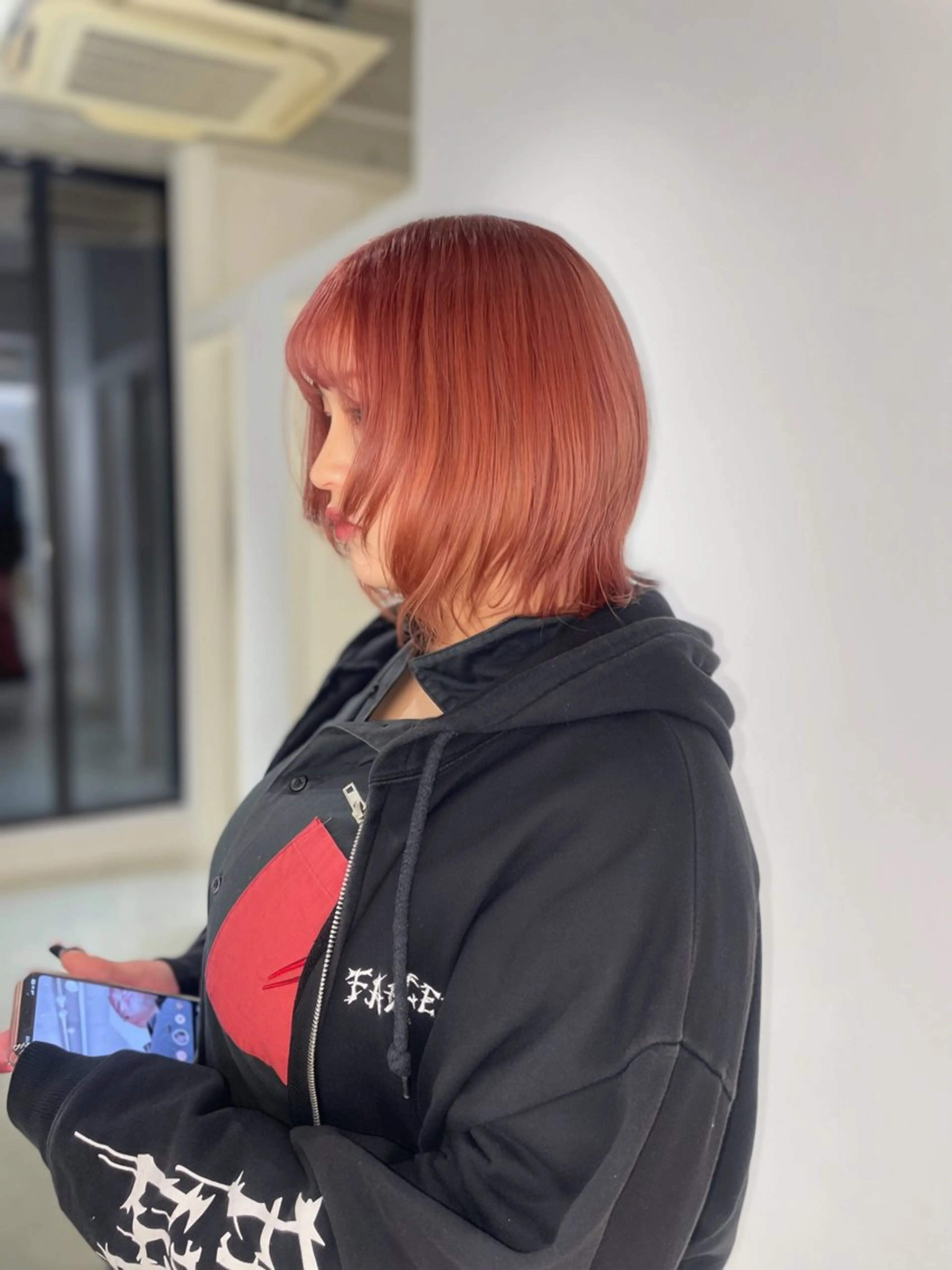 ミディアム カラー くびれヘア 顔周りカット レイヤーカット カット ヘアカラー ハッシュカット/山本 杏奈/イルミナカラーのヘアスタイル