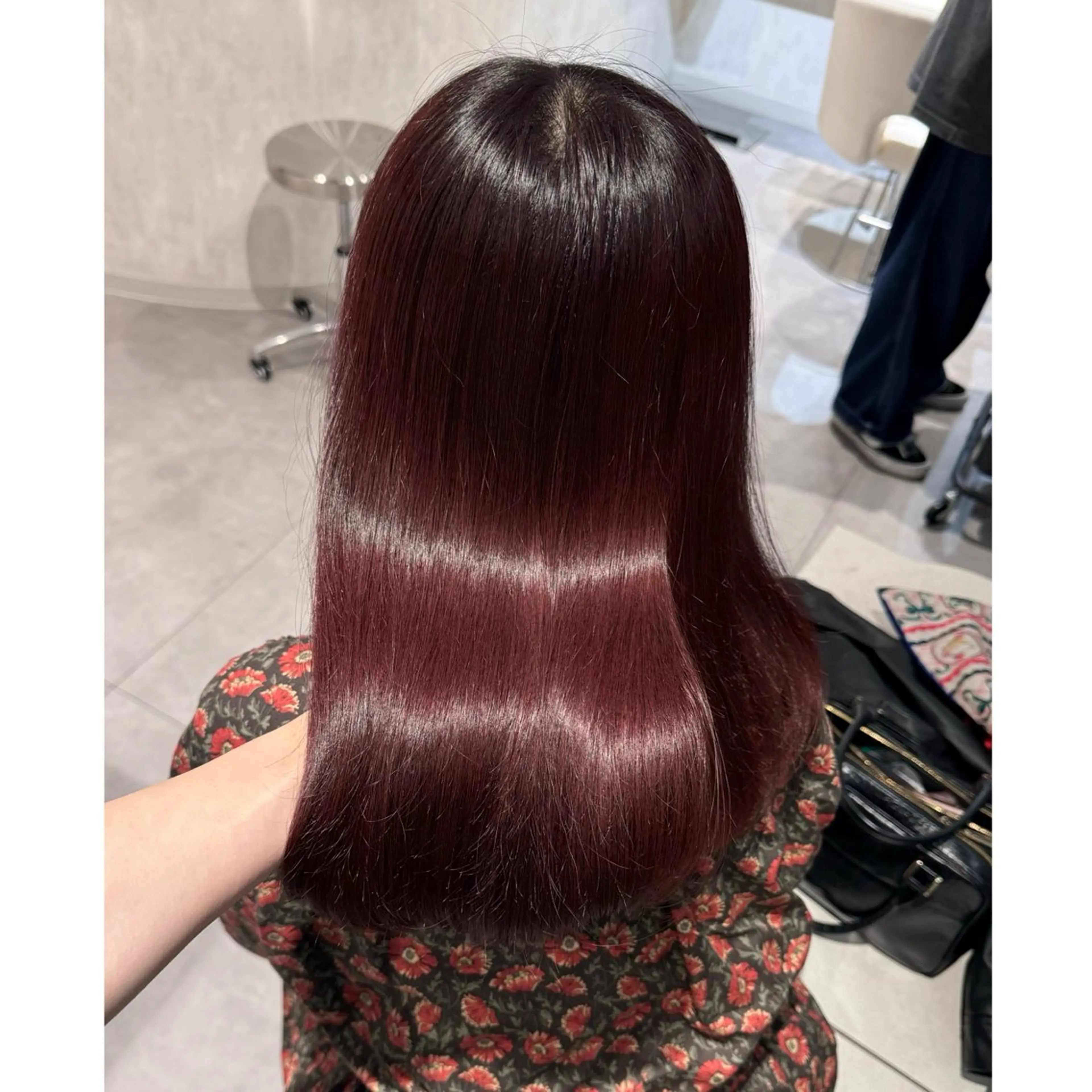 セミロング カラー ヘアカラー LOTTA CUCCI所属・miyu /トレンド カラー×艶髪のヘアスタイル