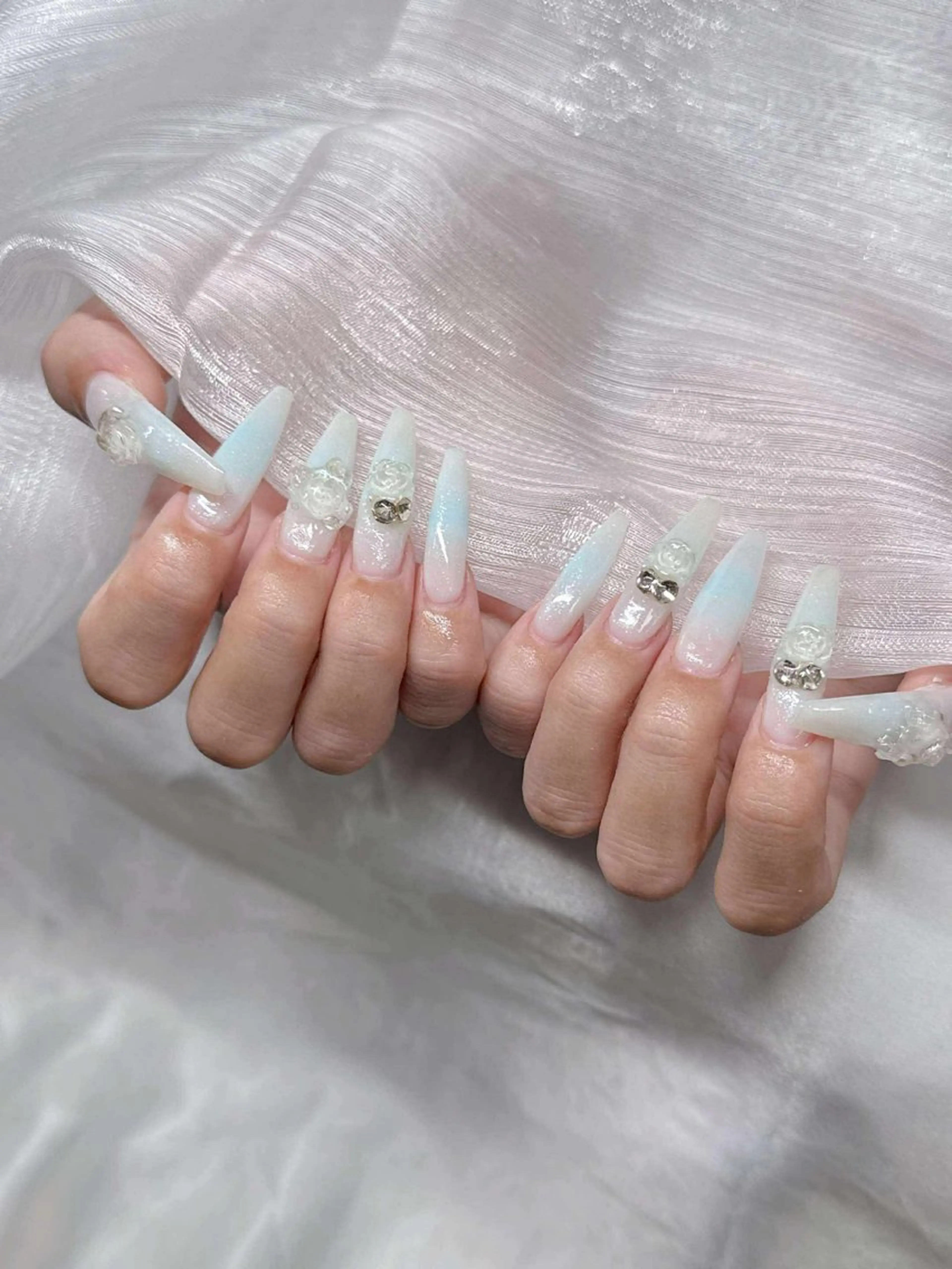 ネイル ハンドネイル Lee Nailsのネイルデザイン