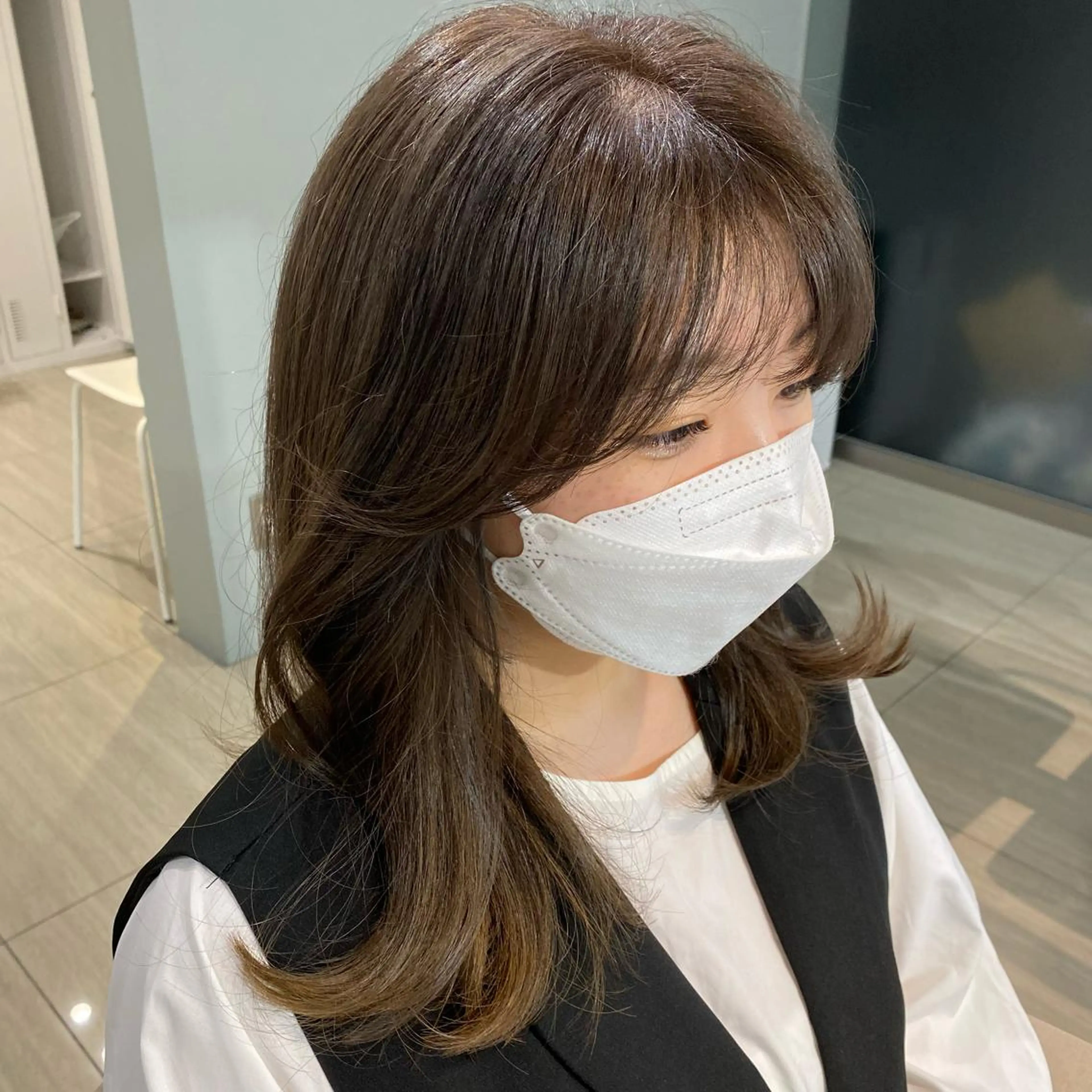 セミロング カラー 韓国風ヘア おくれ毛 韓国風レイヤーカット 💎髪質改善"yuiのヘアスタイル