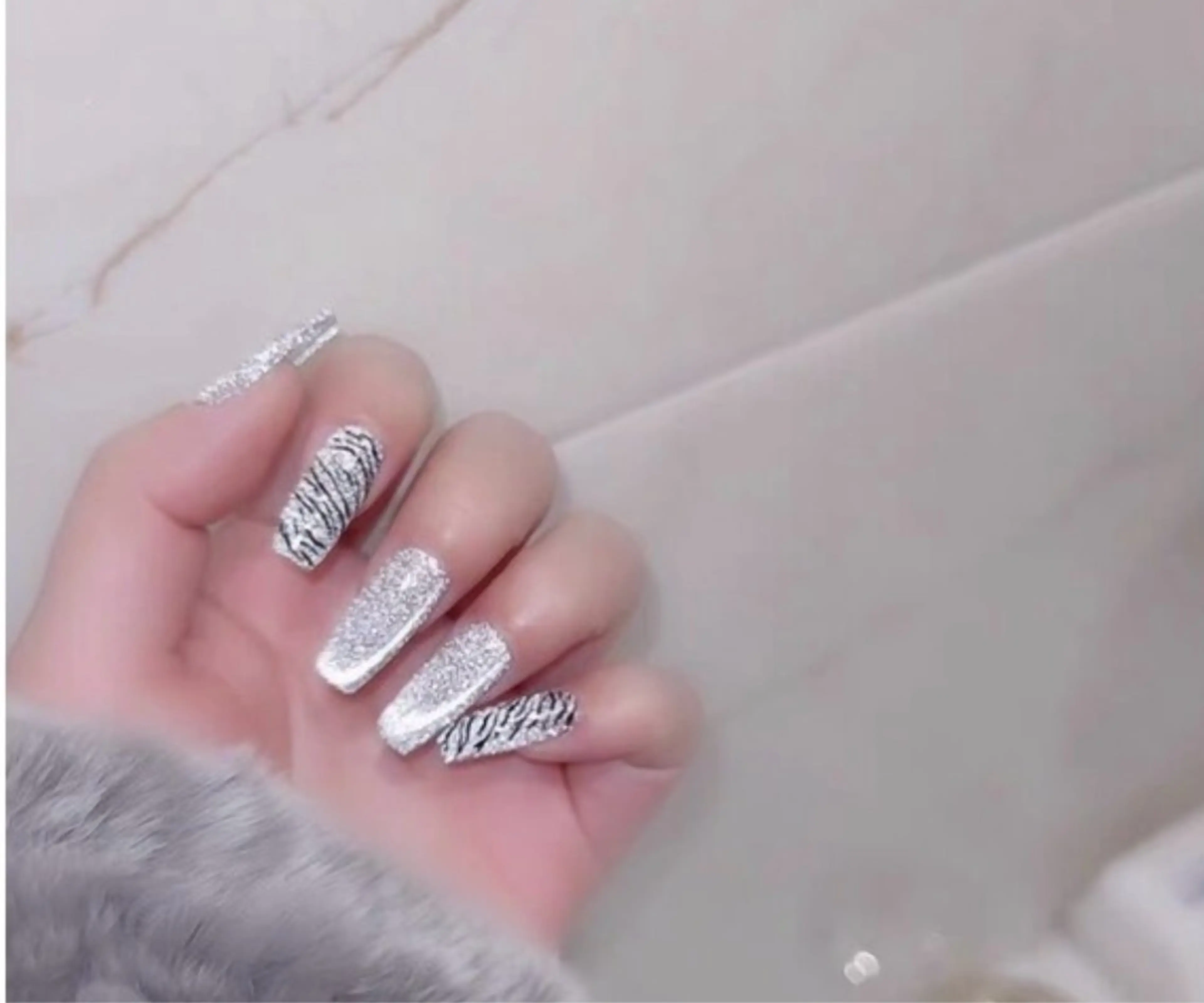 ネイル フラッシュネイル salon de Tiara 碧のネイルデザイン