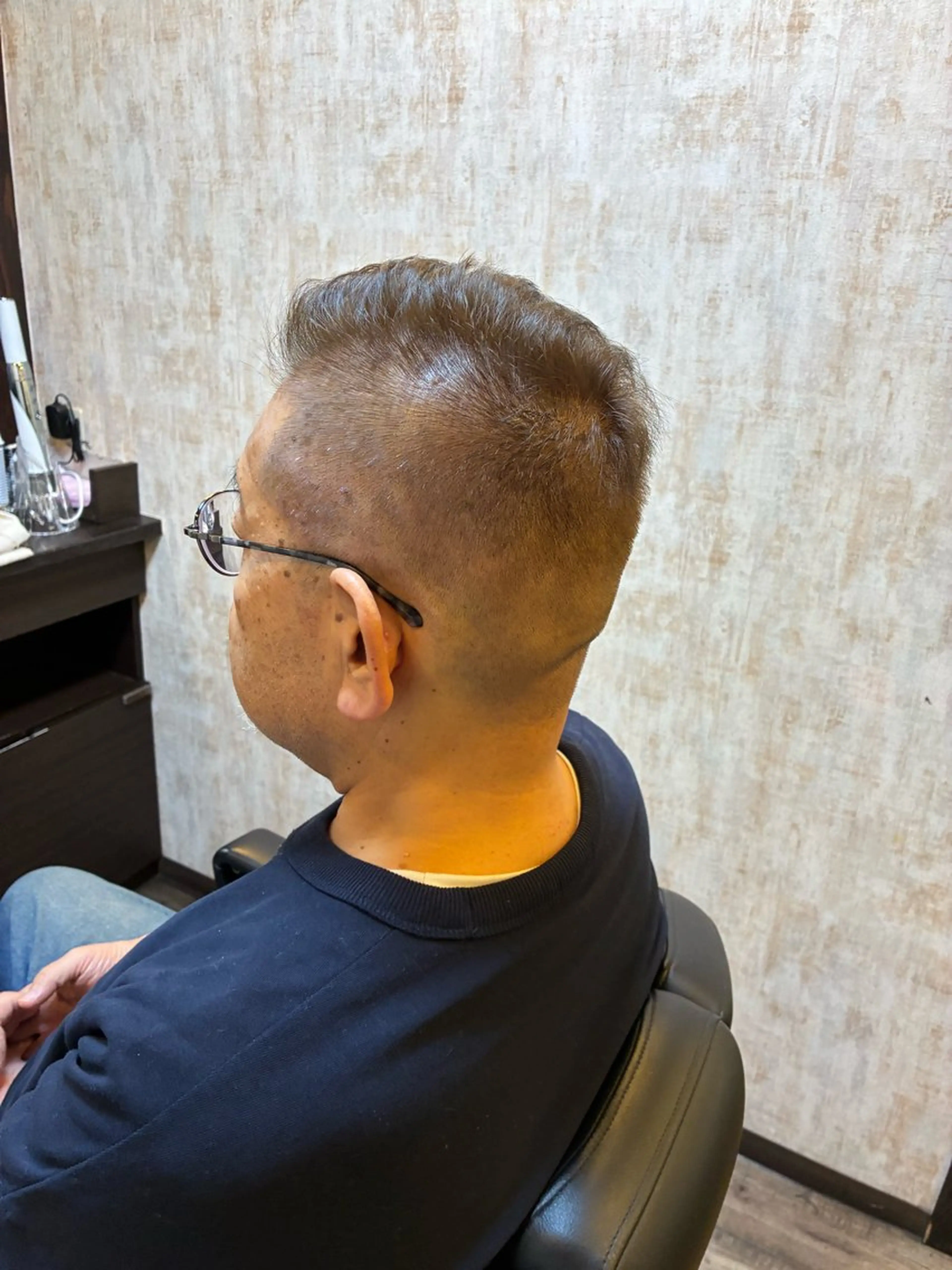 ショート カラー 西原 健のヘアスタイル