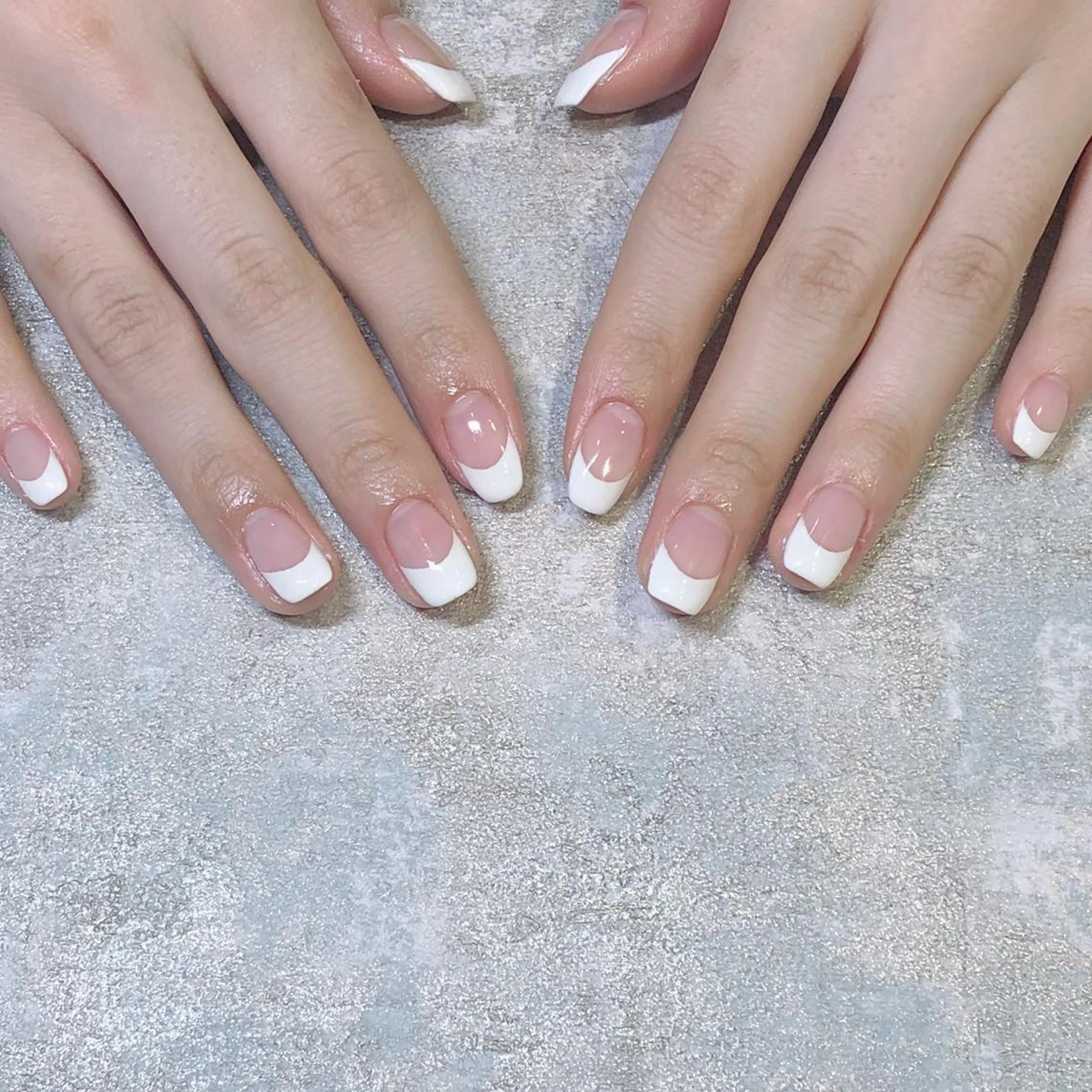 《ハンド》クリアベースフレンチ🩶オフなし🩶の写真